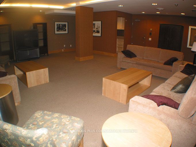 MLS #W12450937 image #45