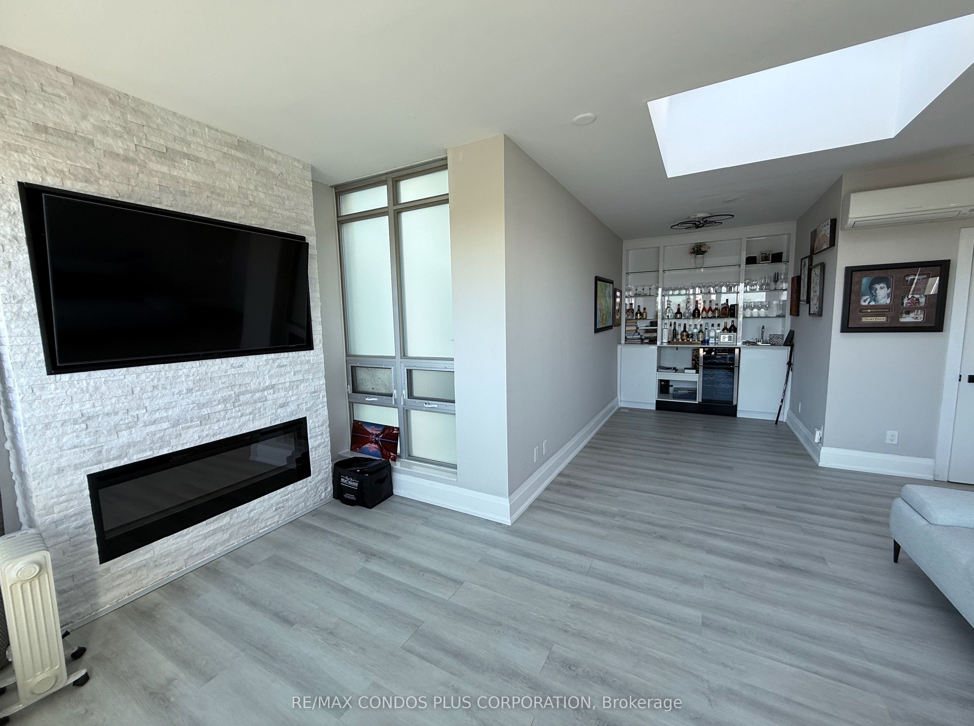 MLS #W12450937 image #5