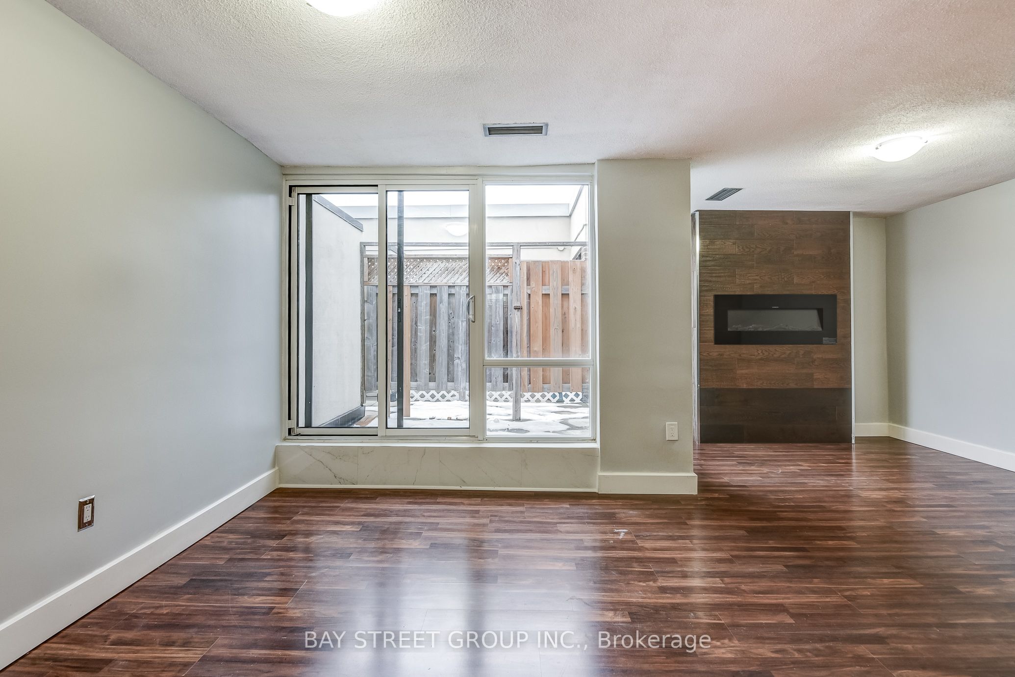 MLS #W12450938 image #9