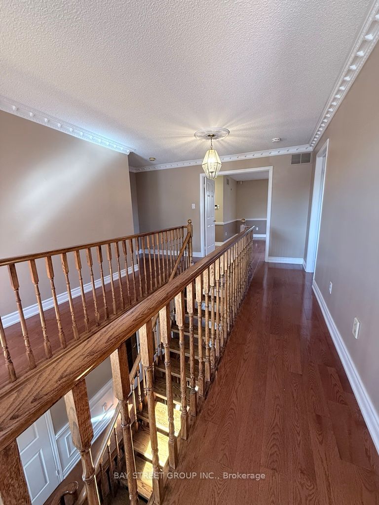 MLS #W12452608 image #12