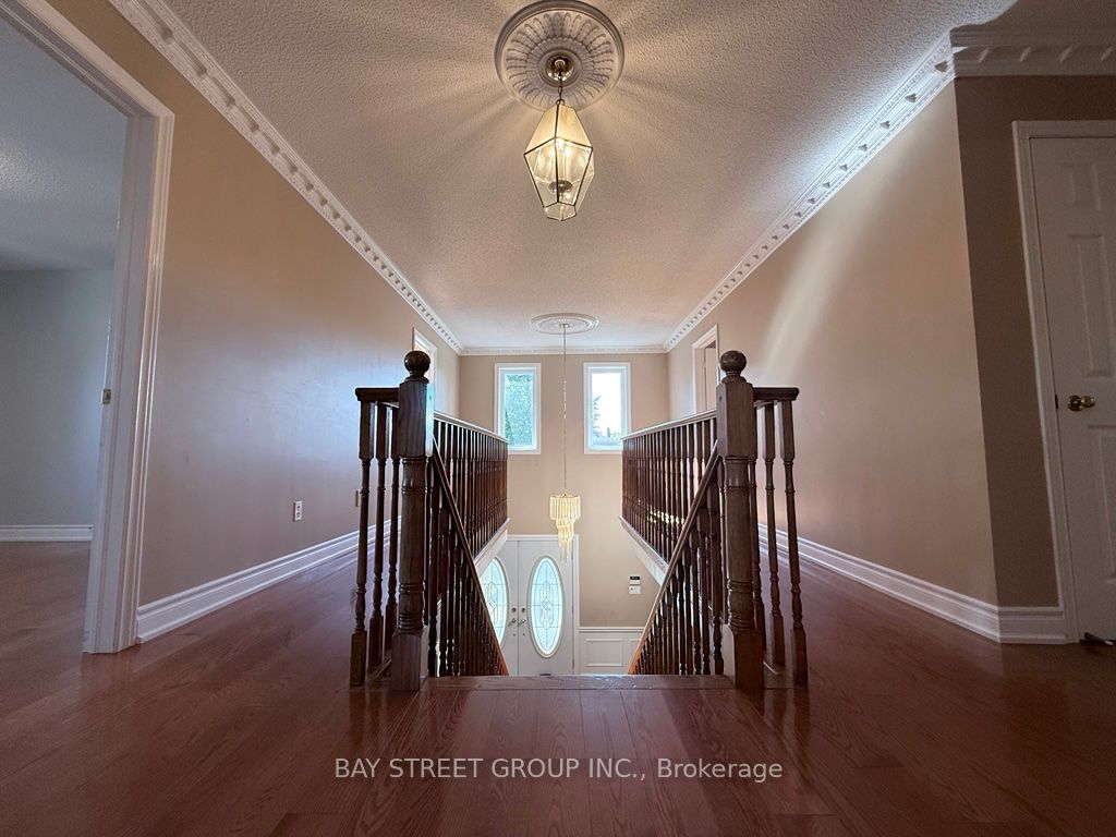 MLS #W12452608 image #13