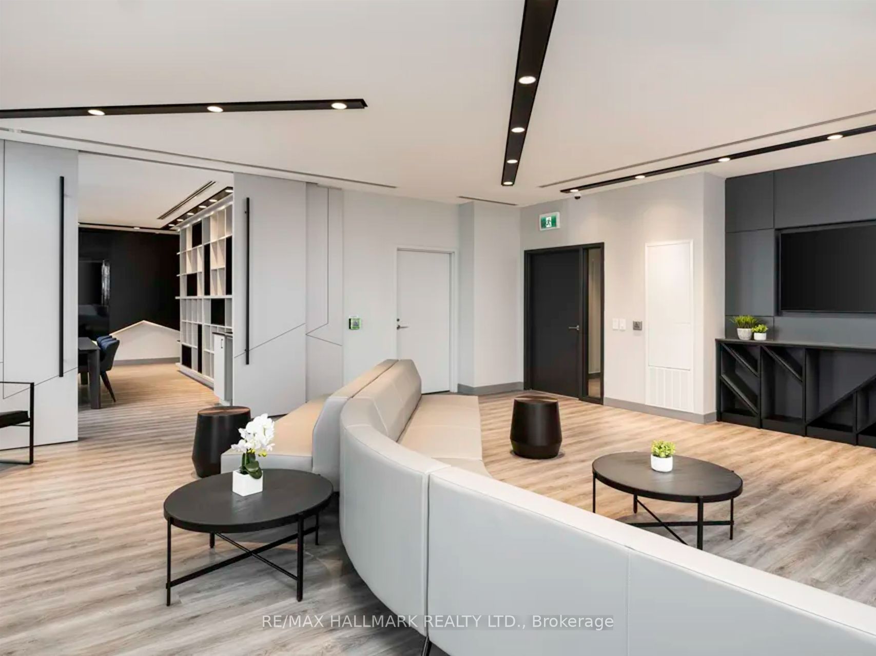 MLS #W12452972 image #7