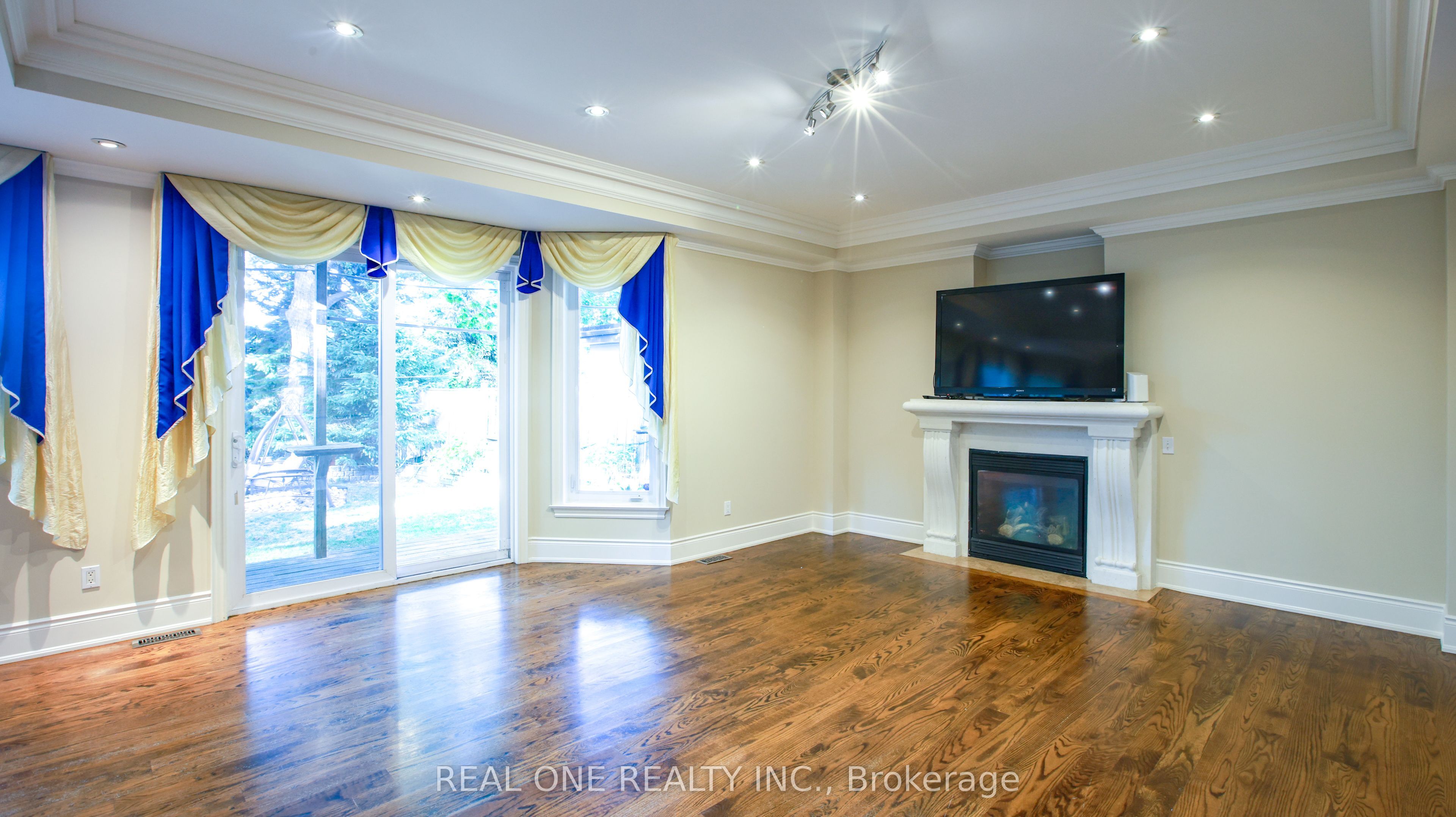 MLS #W12455341 image #11