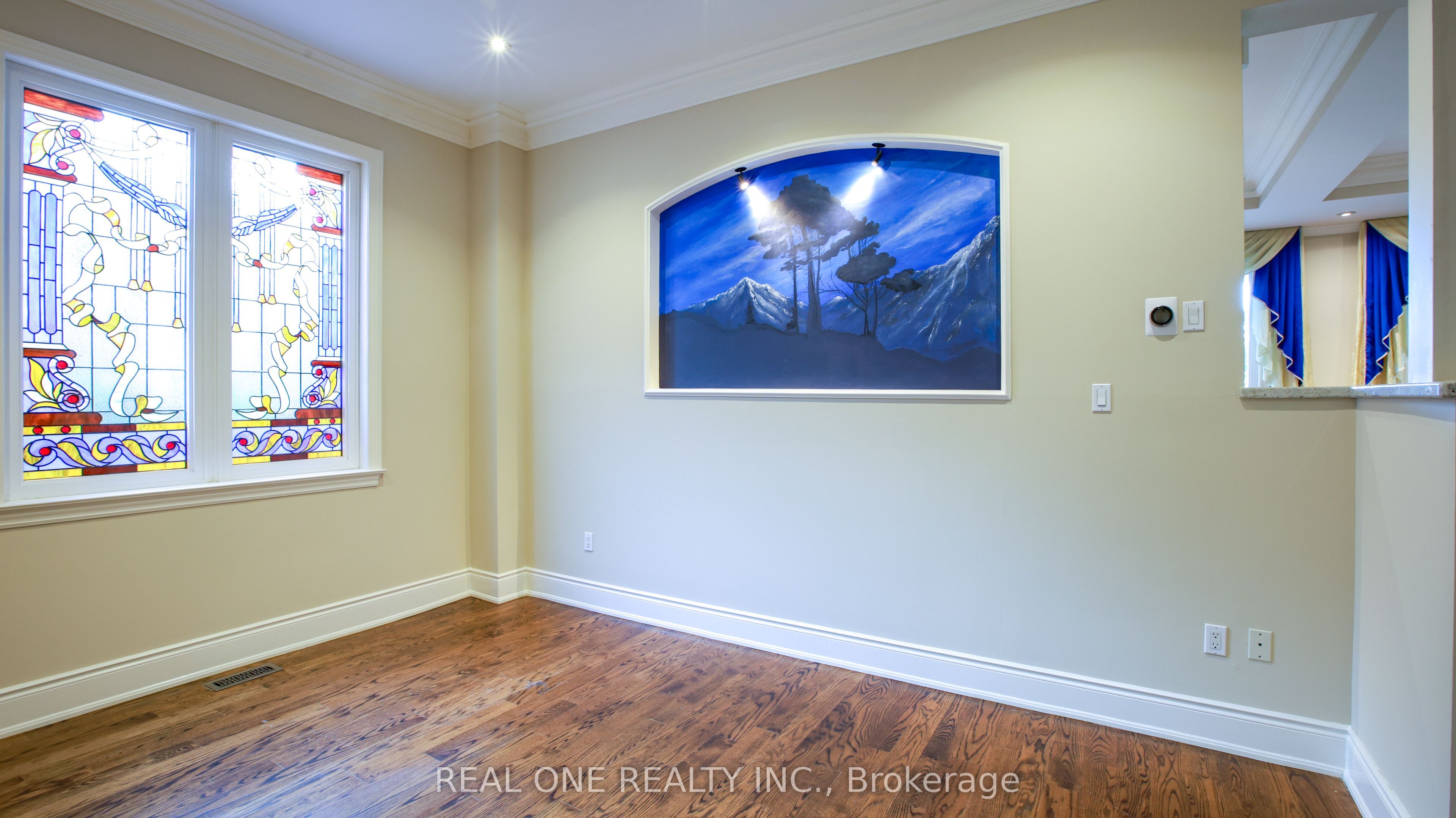 MLS #W12455341 image #12