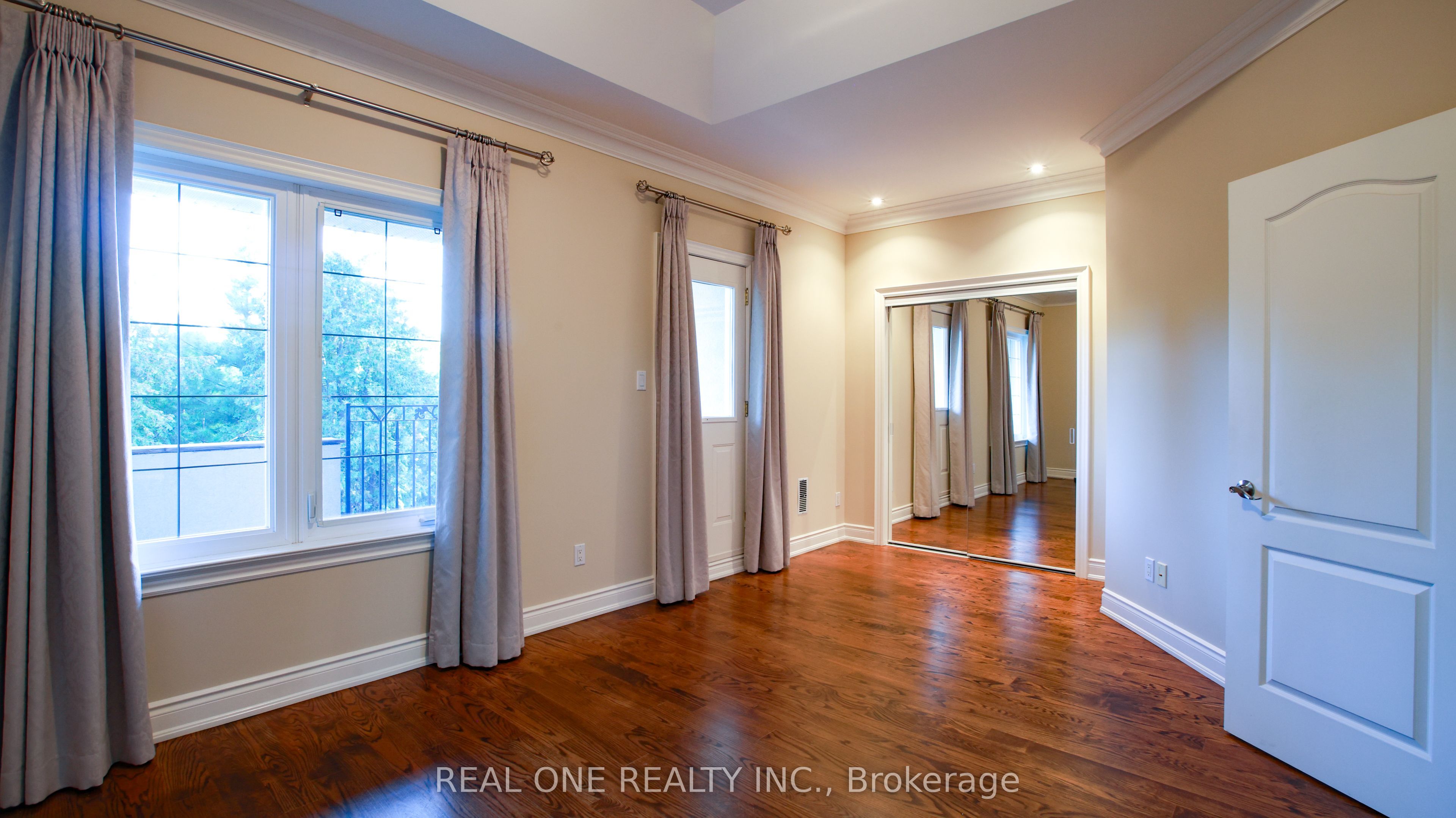 MLS #W12455341 image #25