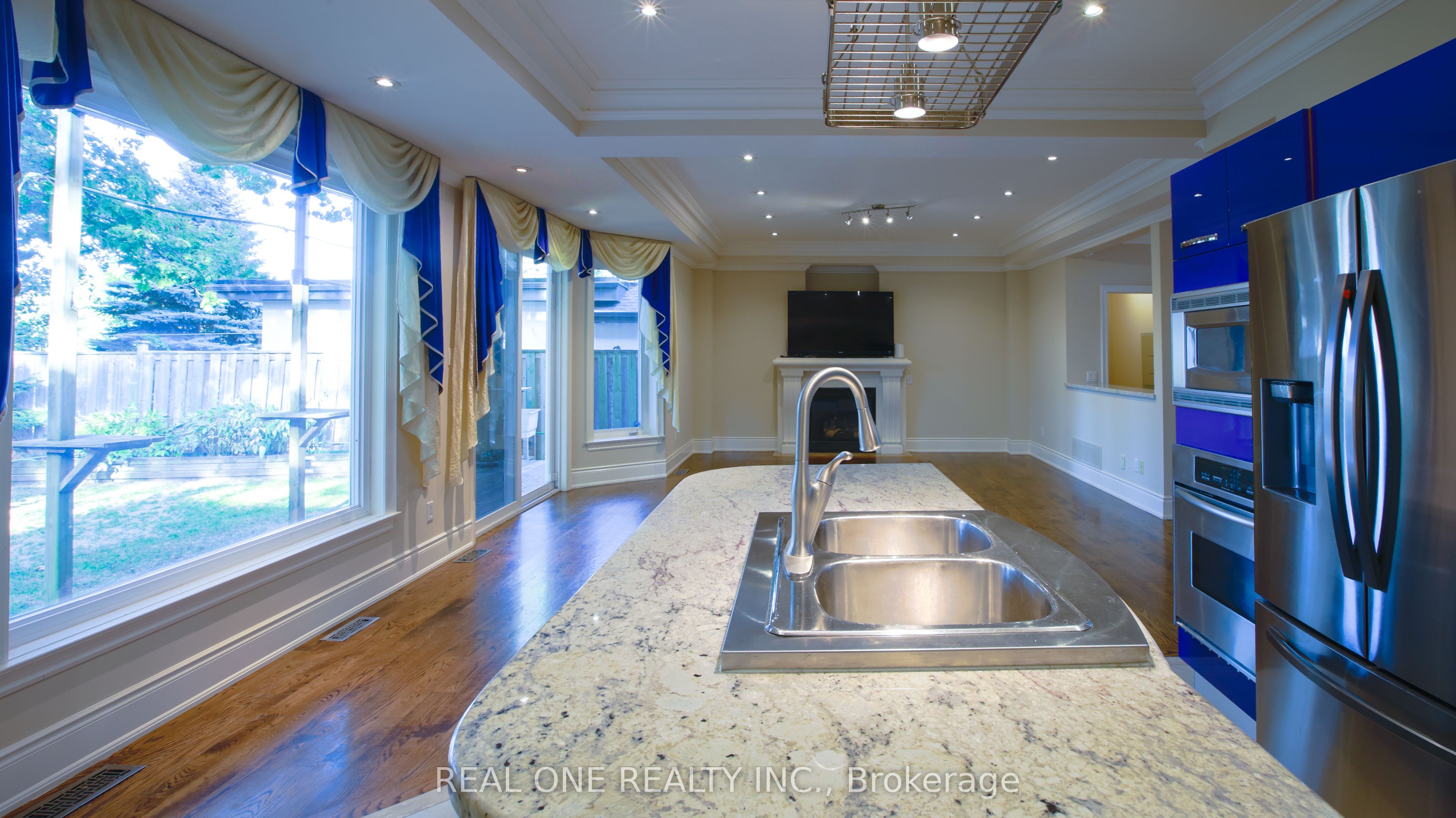 MLS #W12455341 image #9