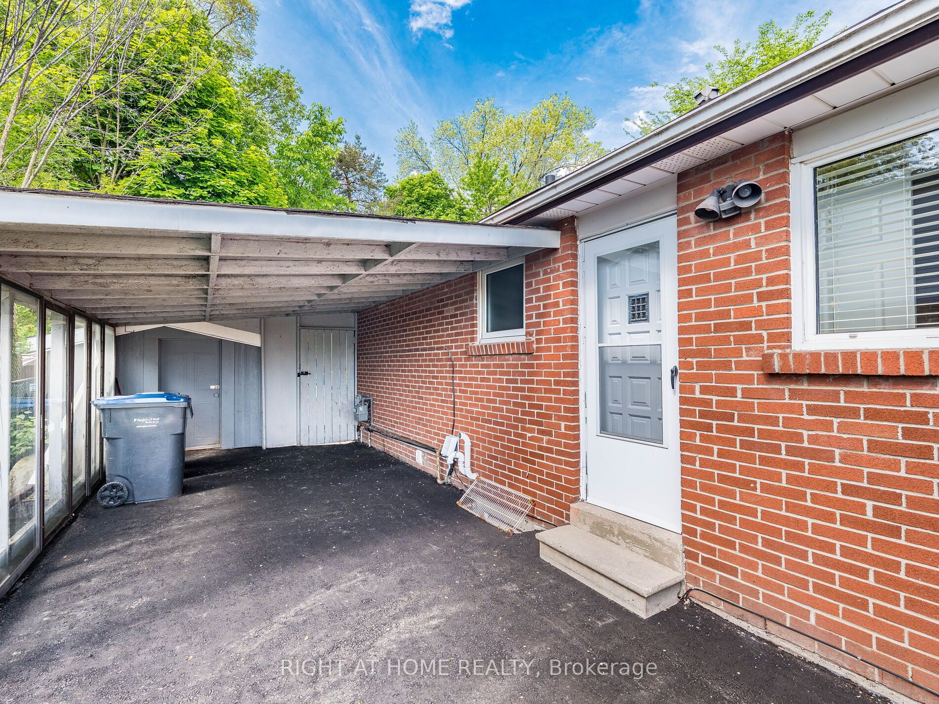 MLS #W12455457 image #1