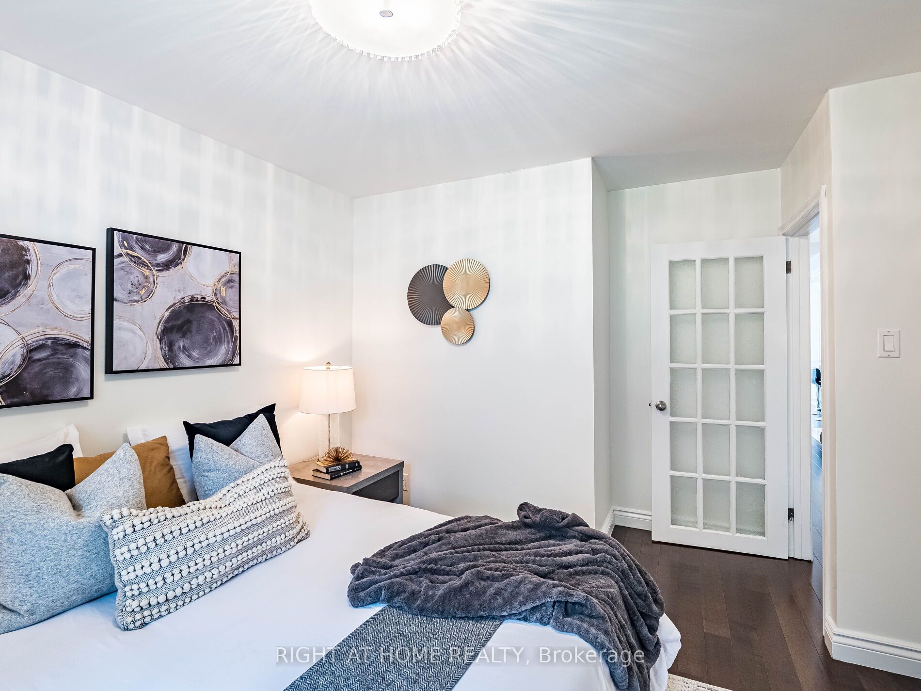 MLS #W12455457 image #12