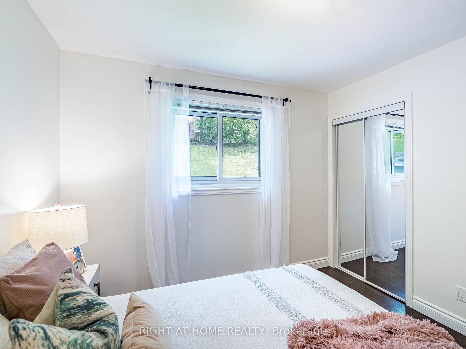 MLS #W12455457 image #13