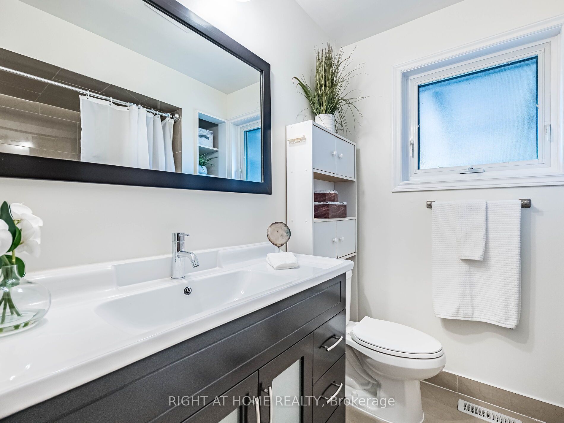 MLS #W12455457 image #16