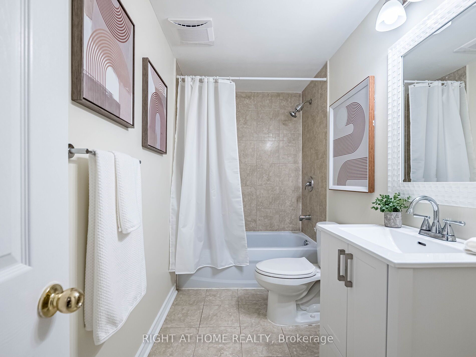 MLS #W12455457 image #22