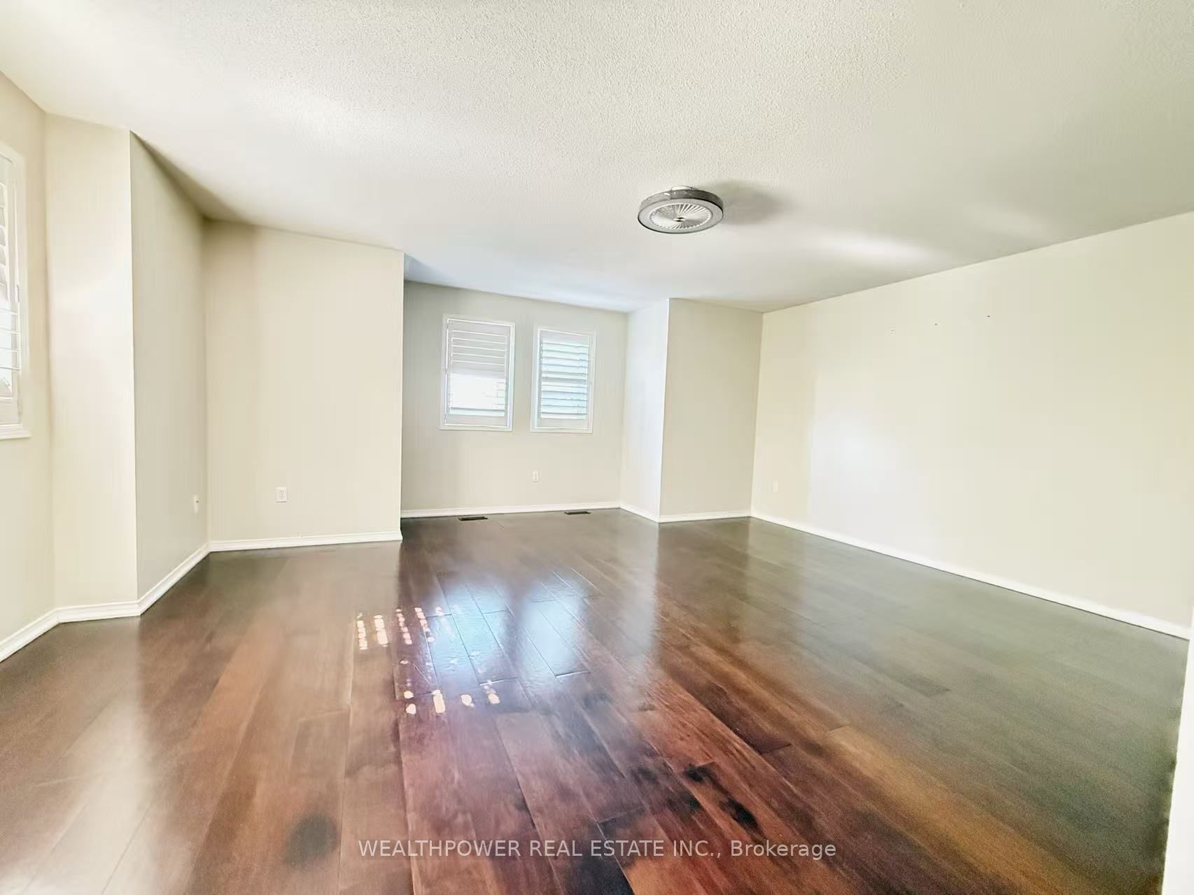 MLS #W12455711 image #15