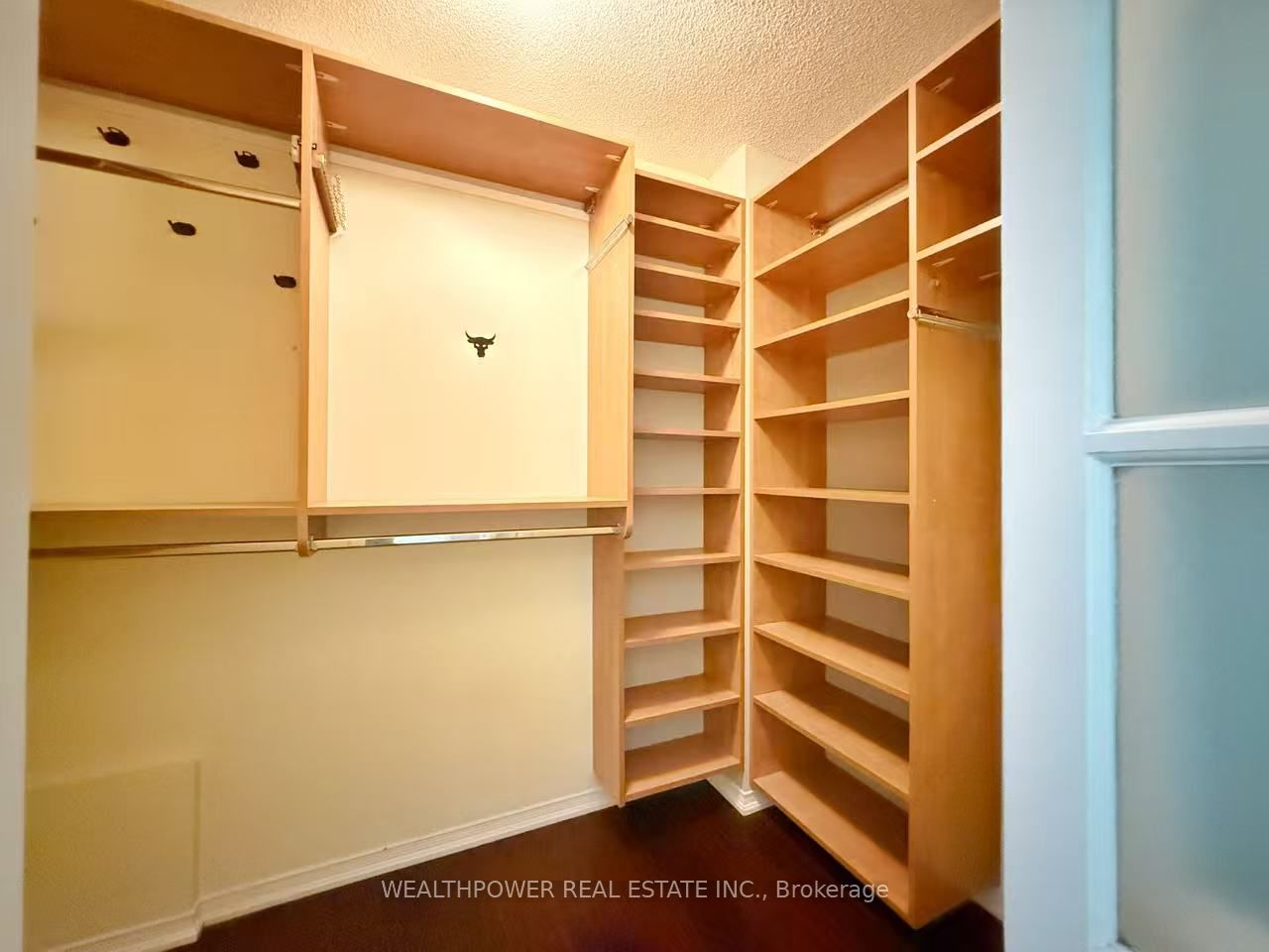 MLS #W12455711 image #16