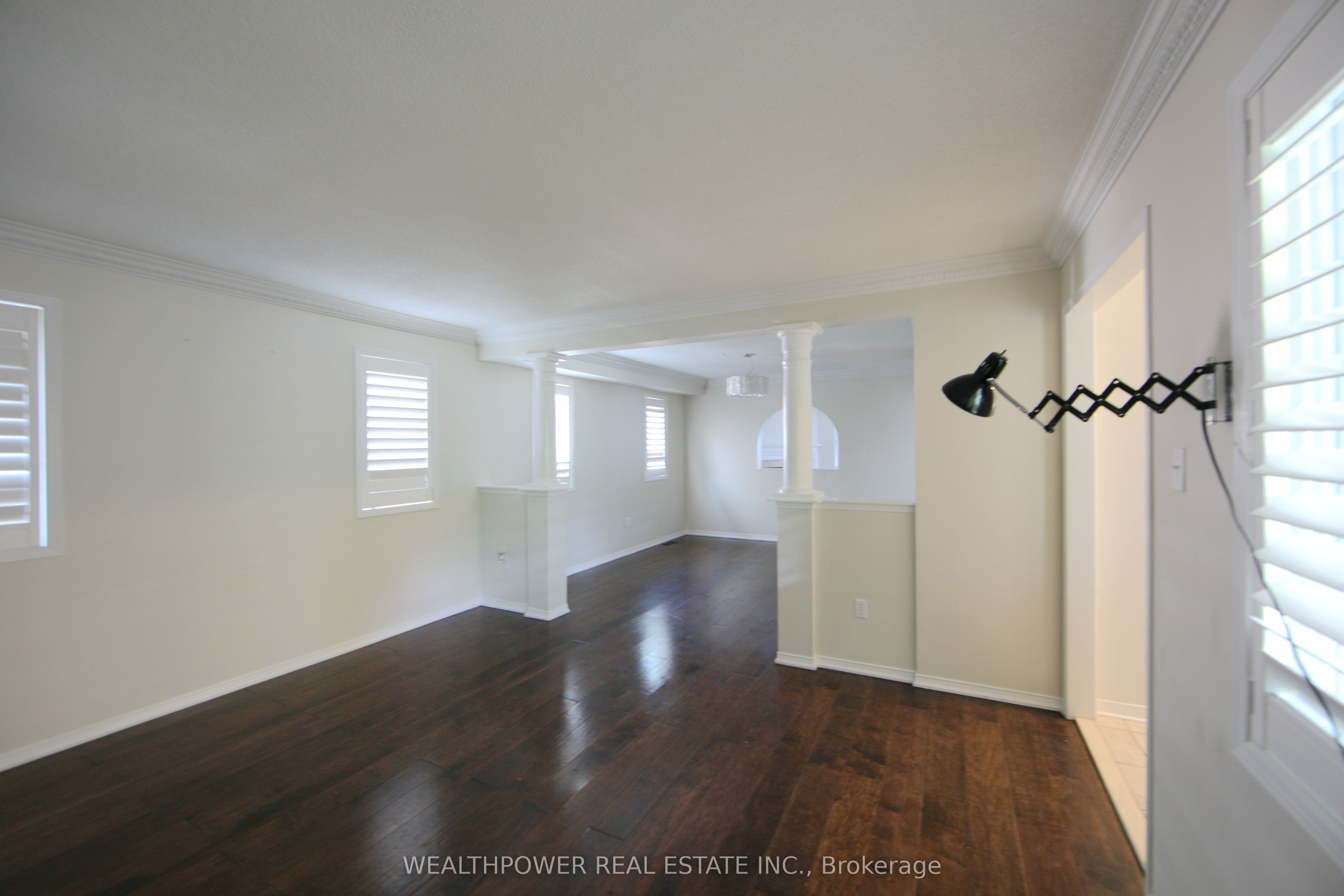 MLS #W12455711 image #9