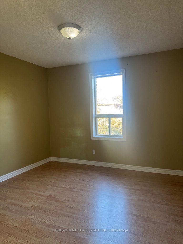 MLS #W12455755 image #11