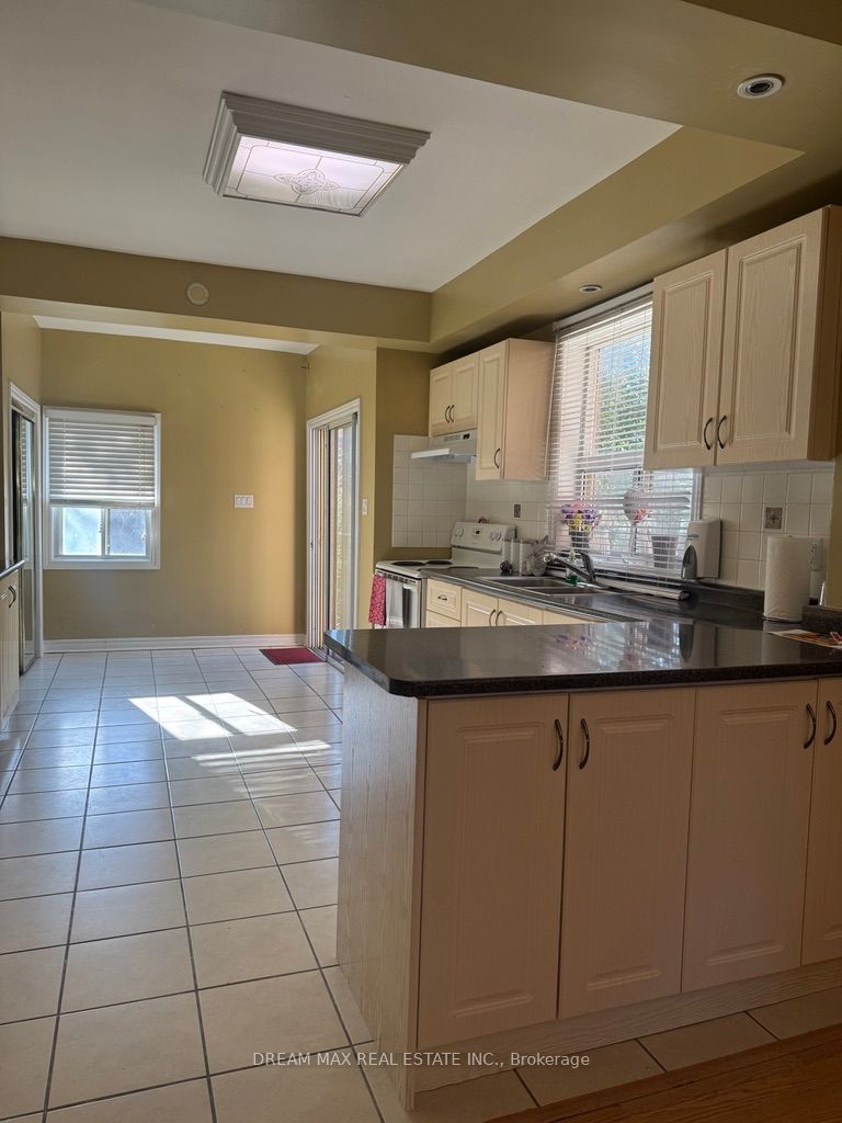 MLS #W12455755 image #8