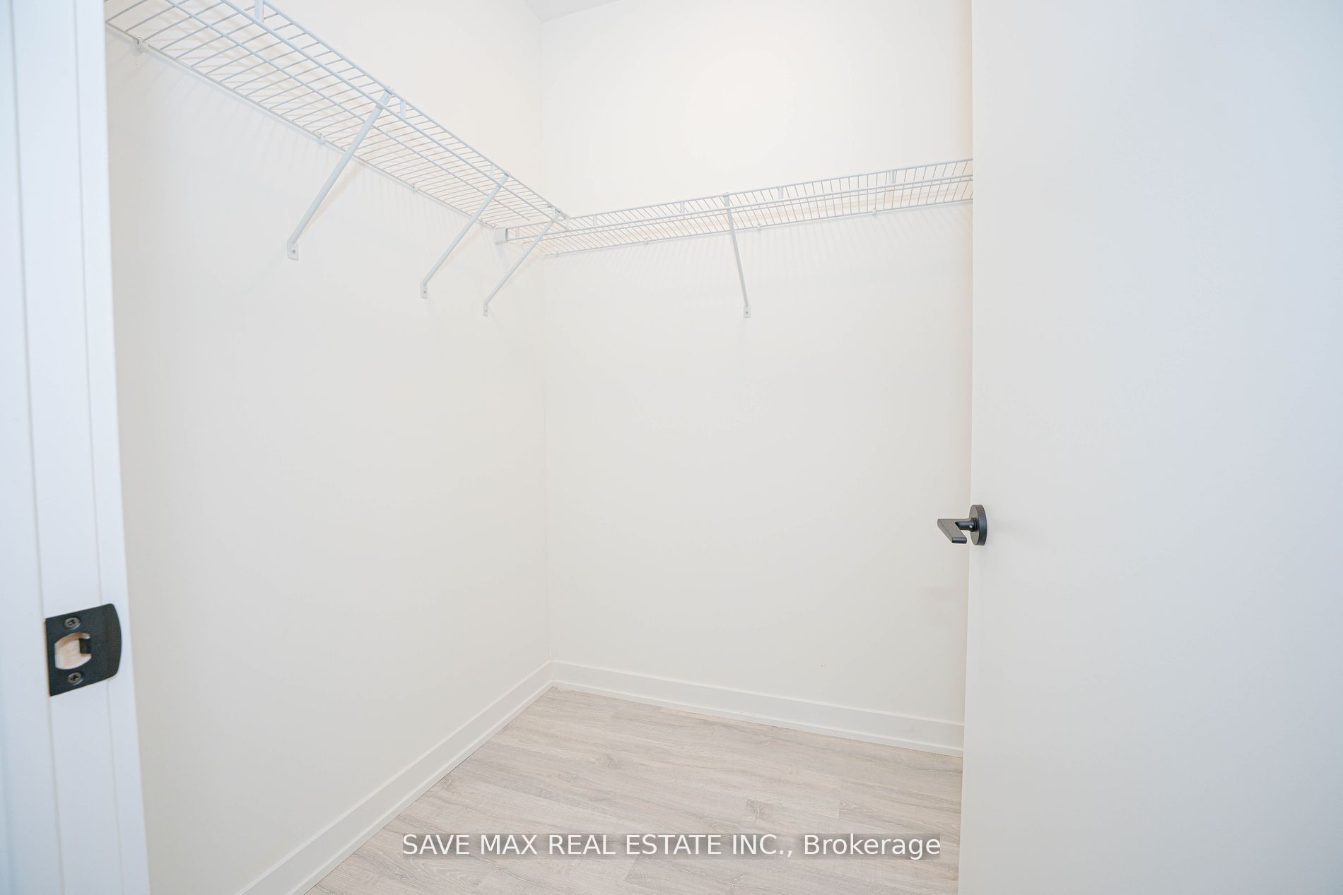 MLS #W12455910 image #19