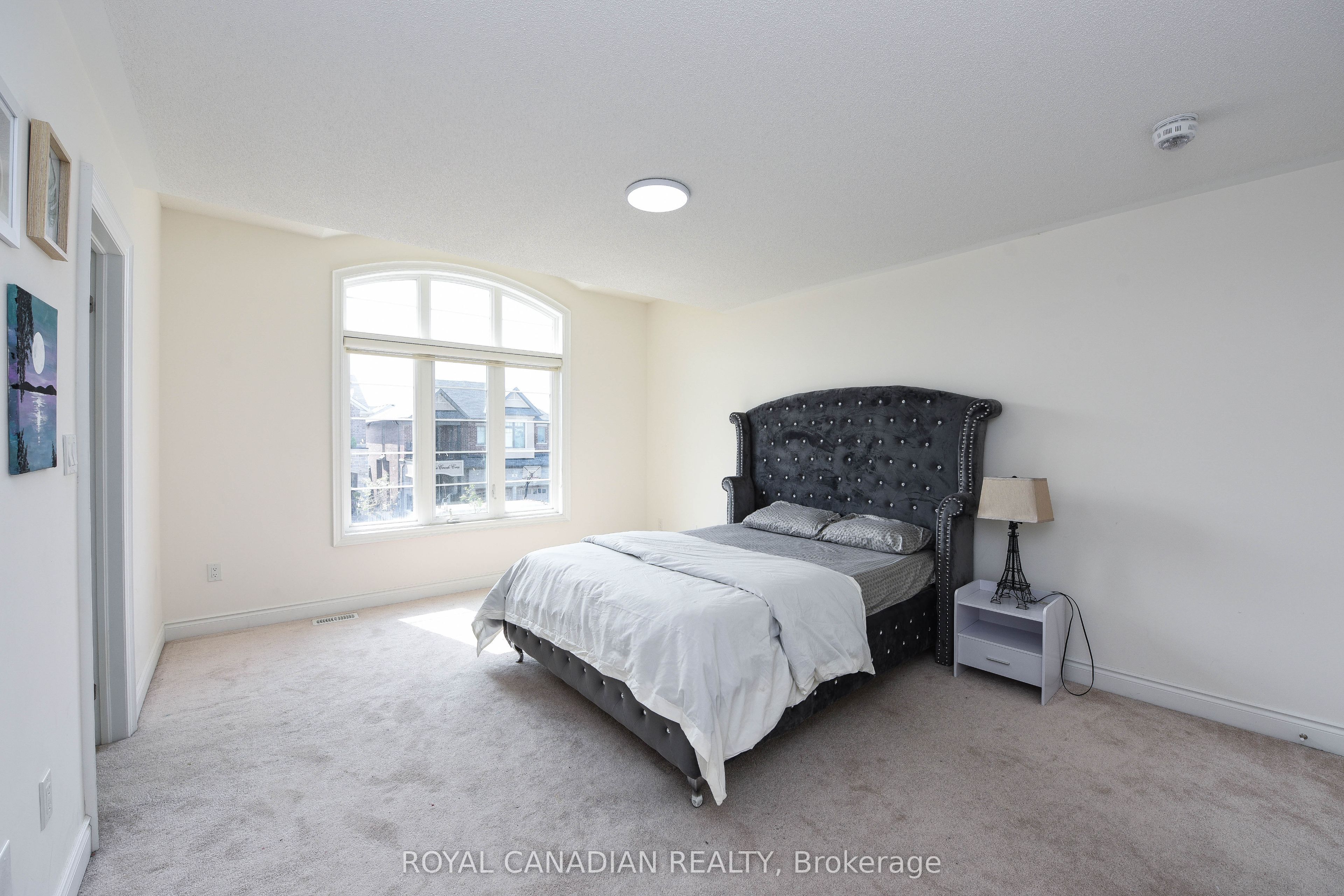 MLS #W12456580 image #16