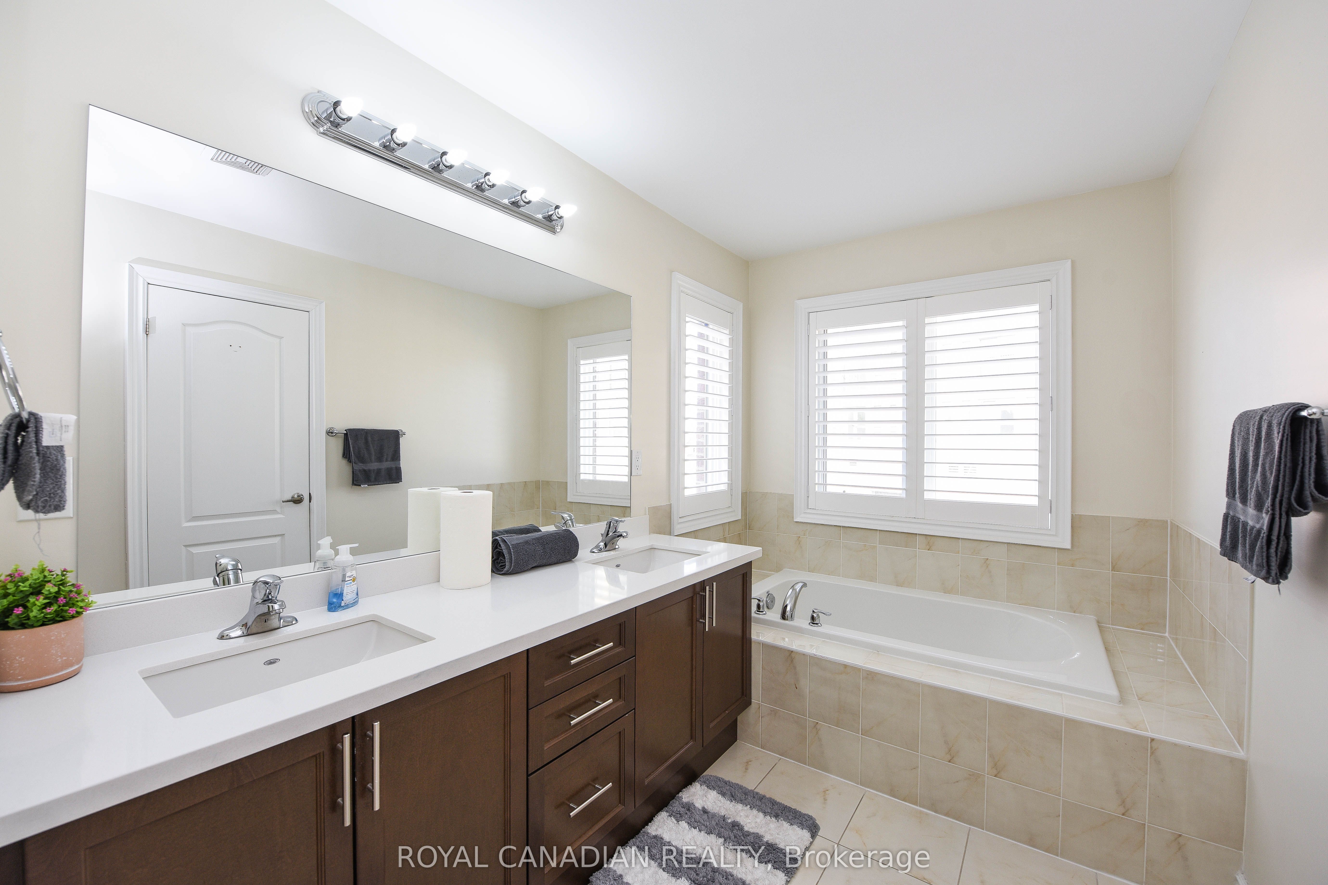 MLS #W12456580 image #19