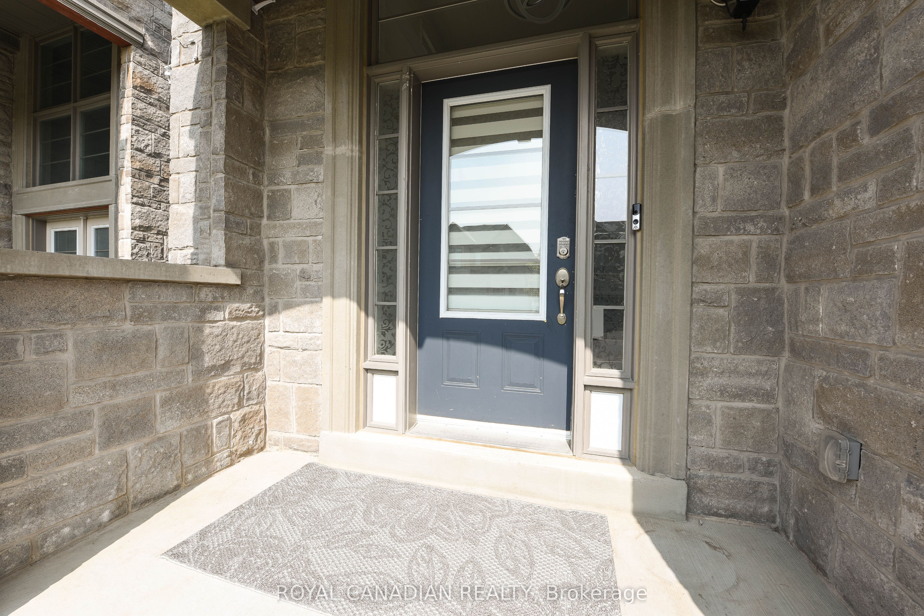 MLS #W12456580 image #2