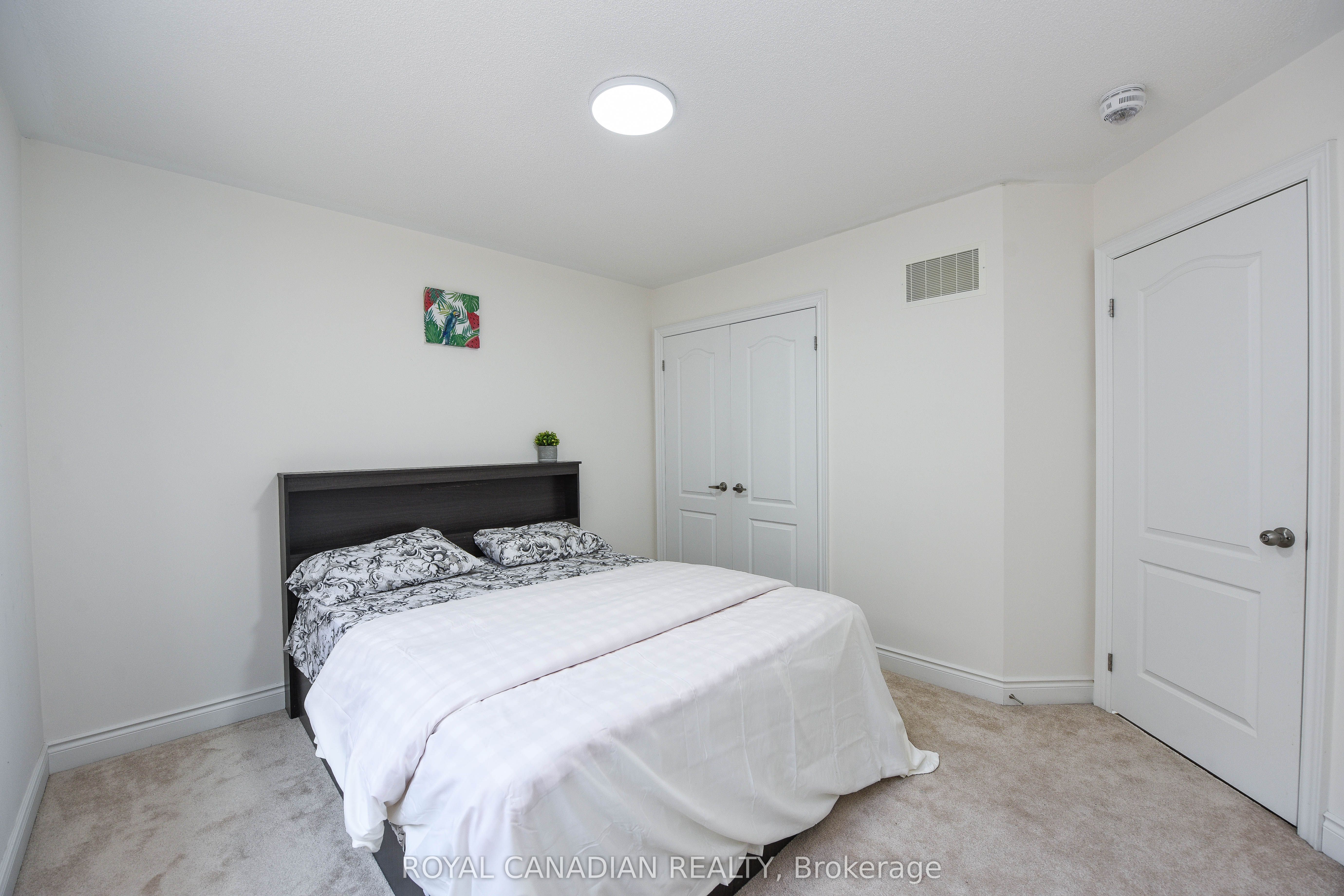 MLS #W12456580 image #23