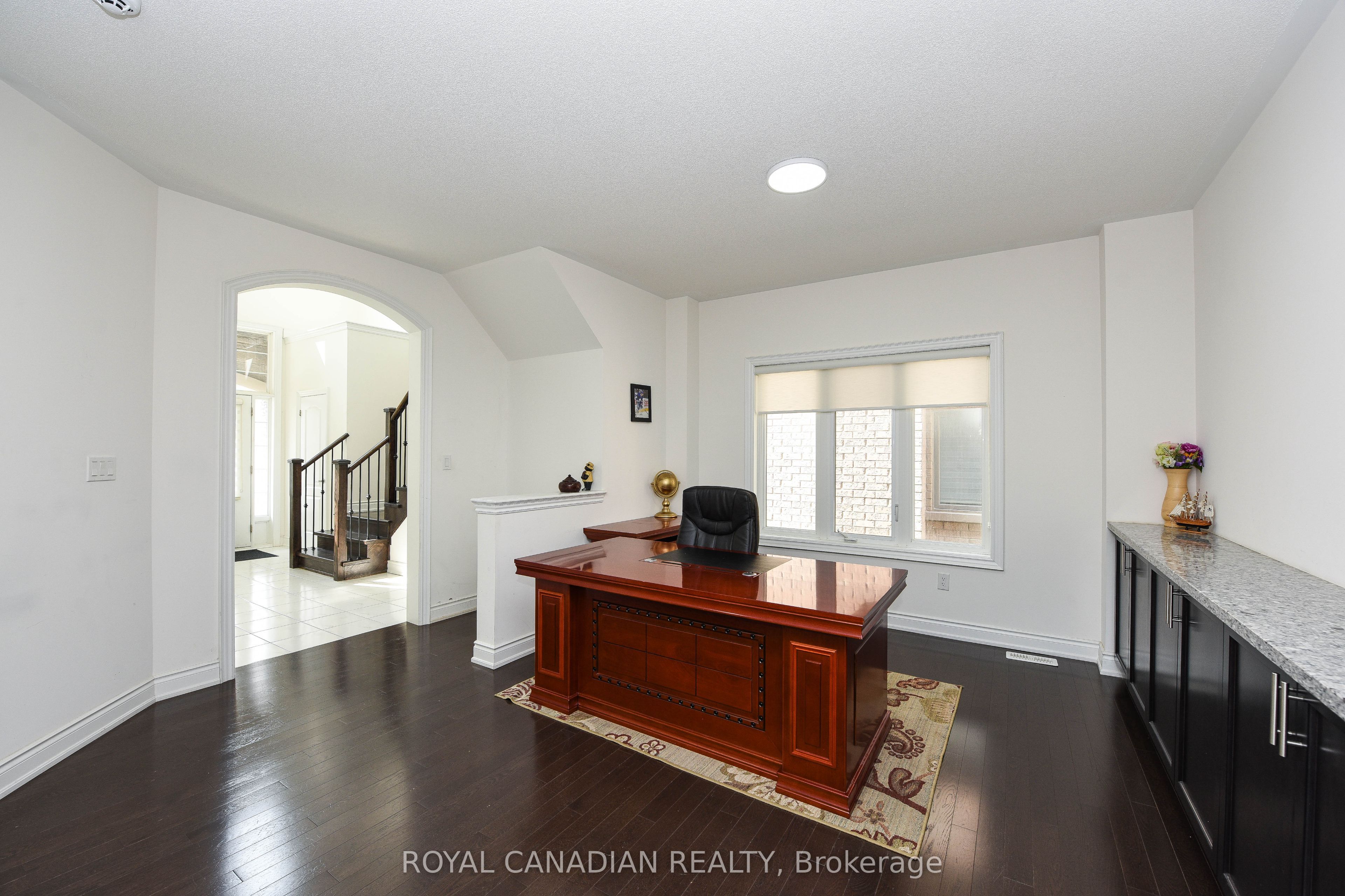 MLS #W12456580 image #7