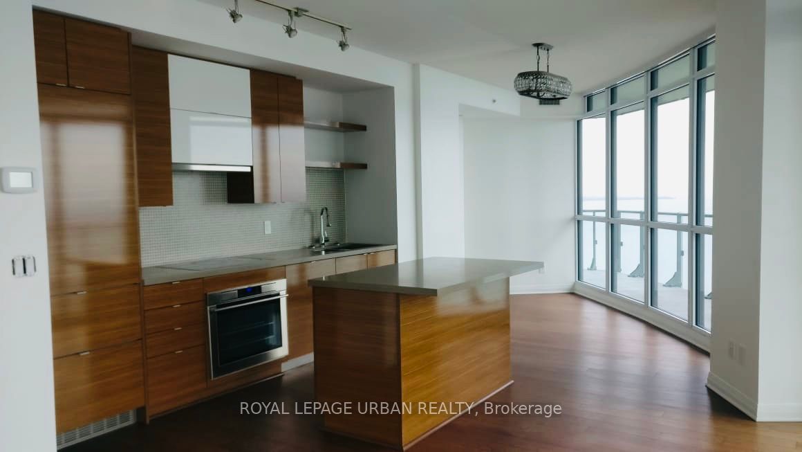 MLS #W12456658 image #7