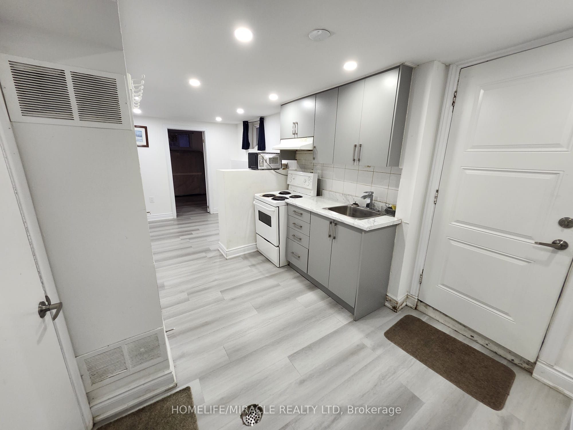 MLS #W12457132 image #1