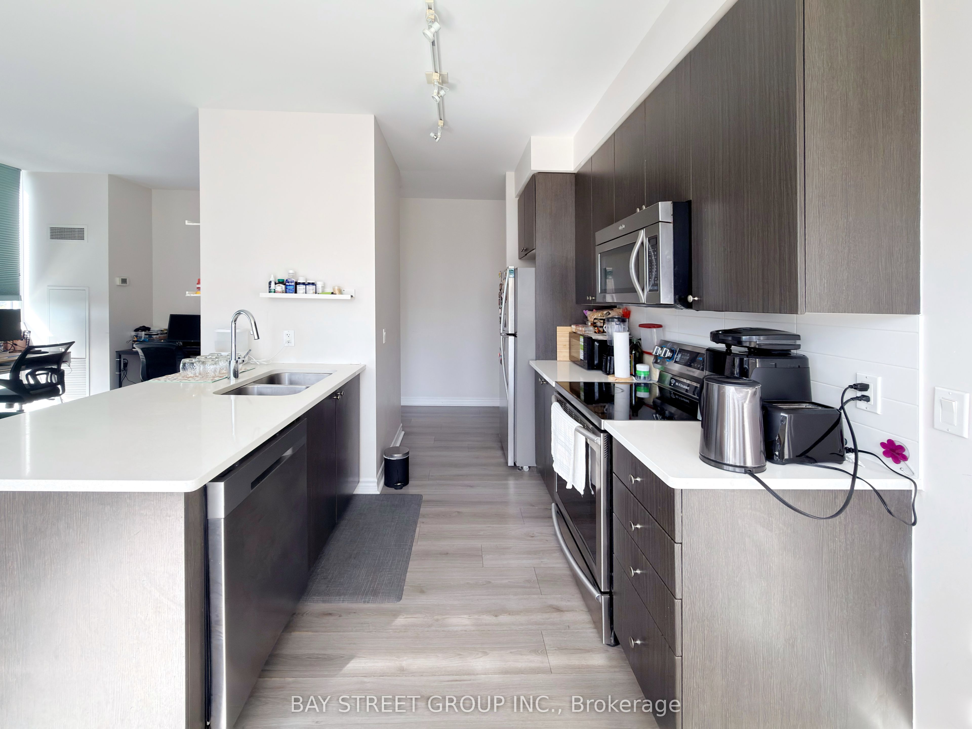 MLS #W12457412 image #1