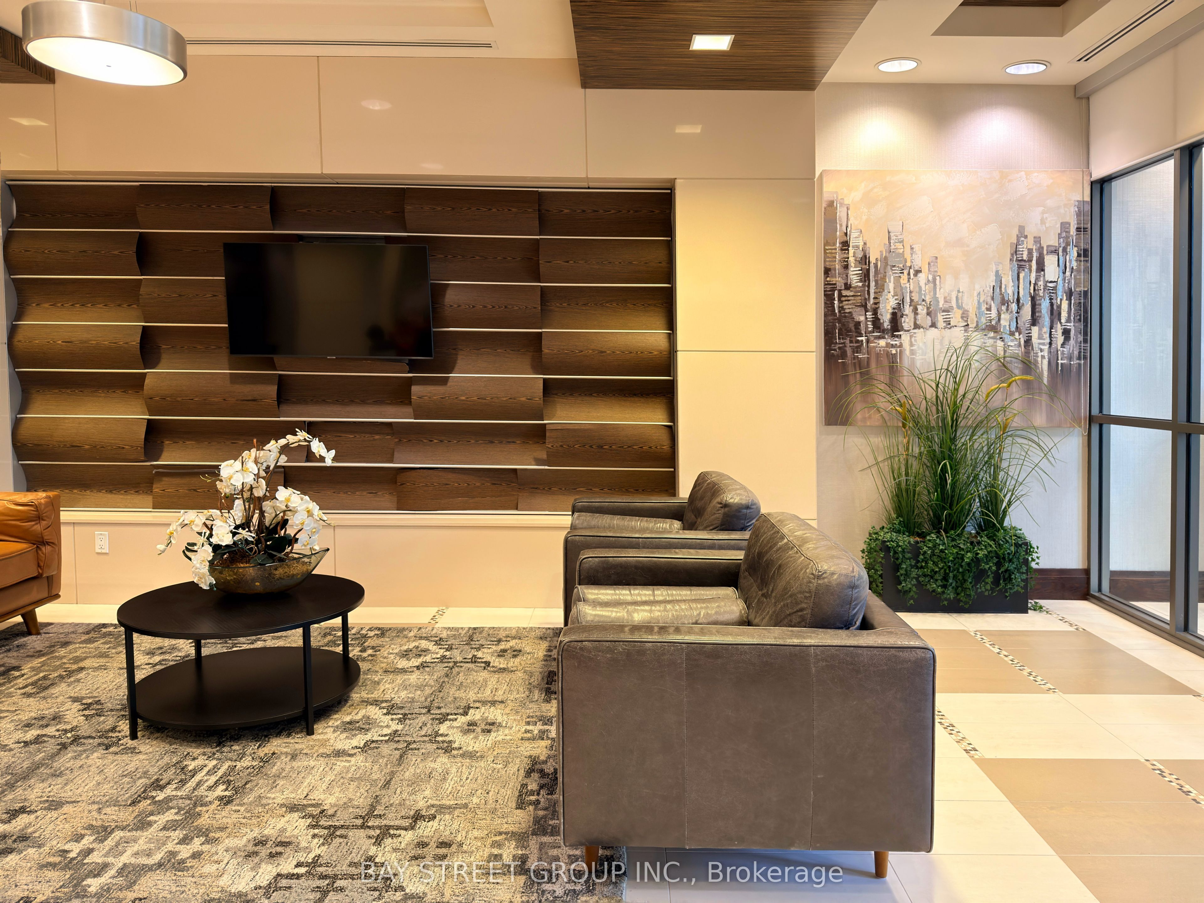 MLS #W12457412 image #22