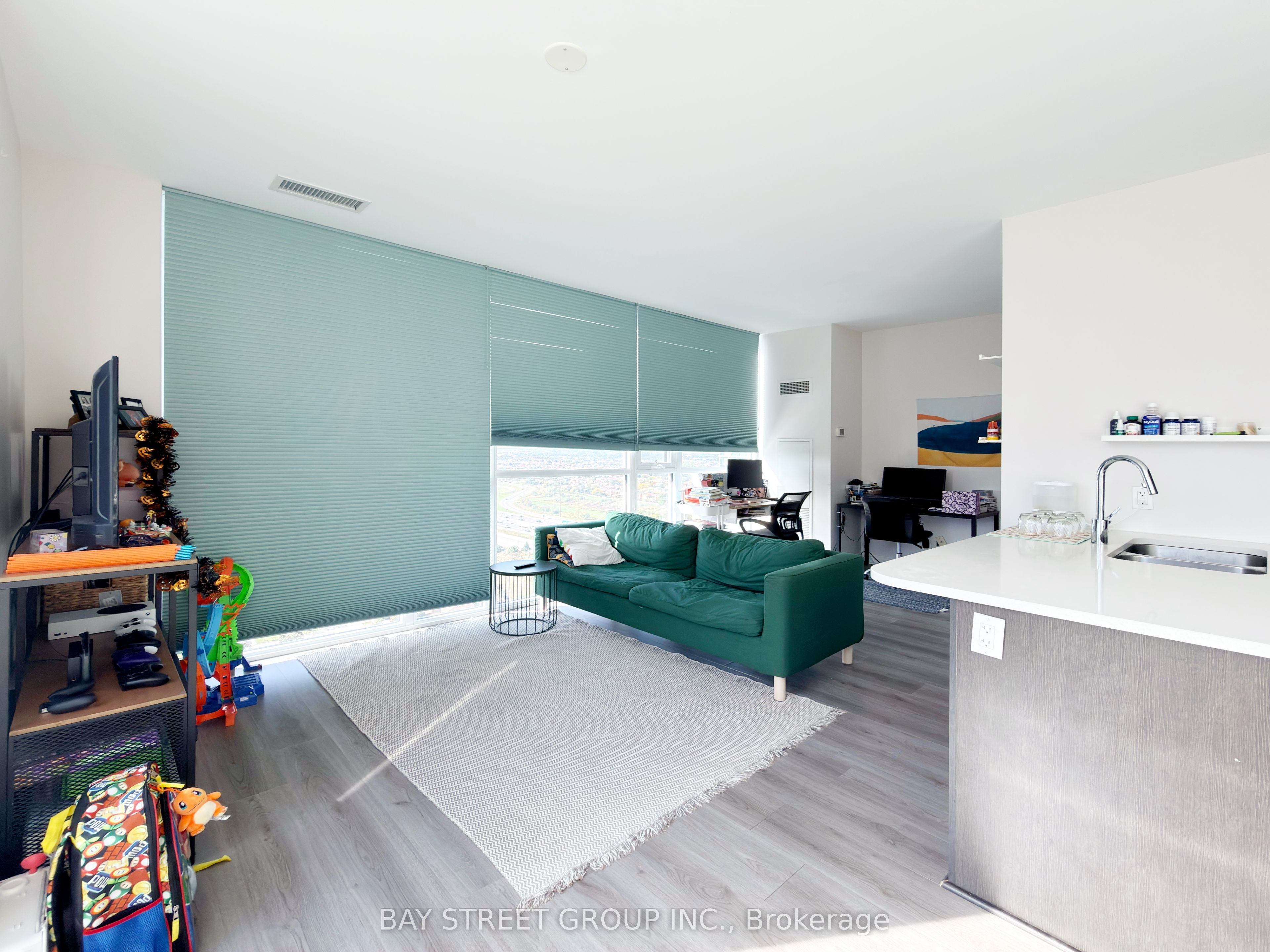 MLS #W12457412 image #3