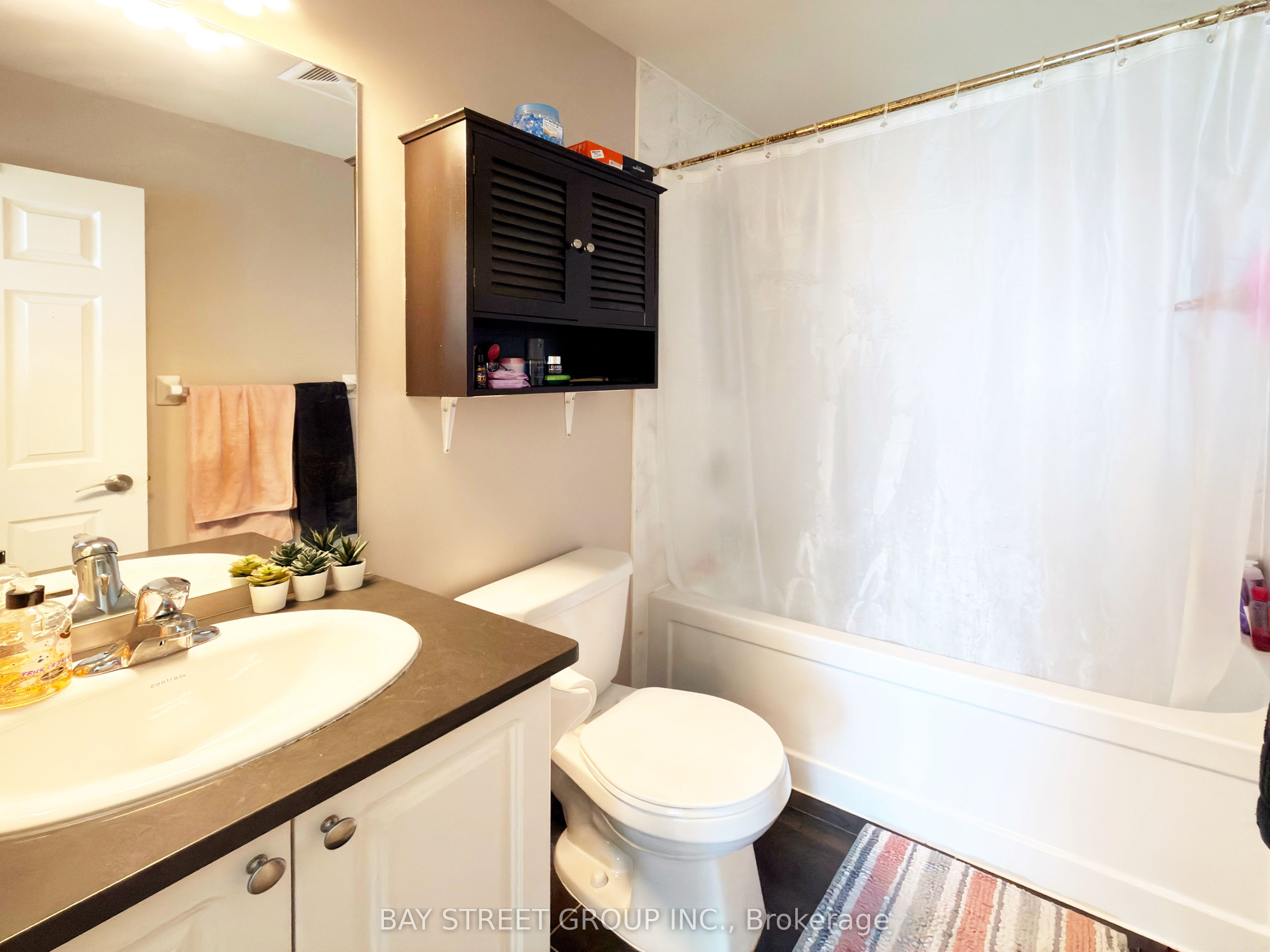 MLS #W12457412 image #8