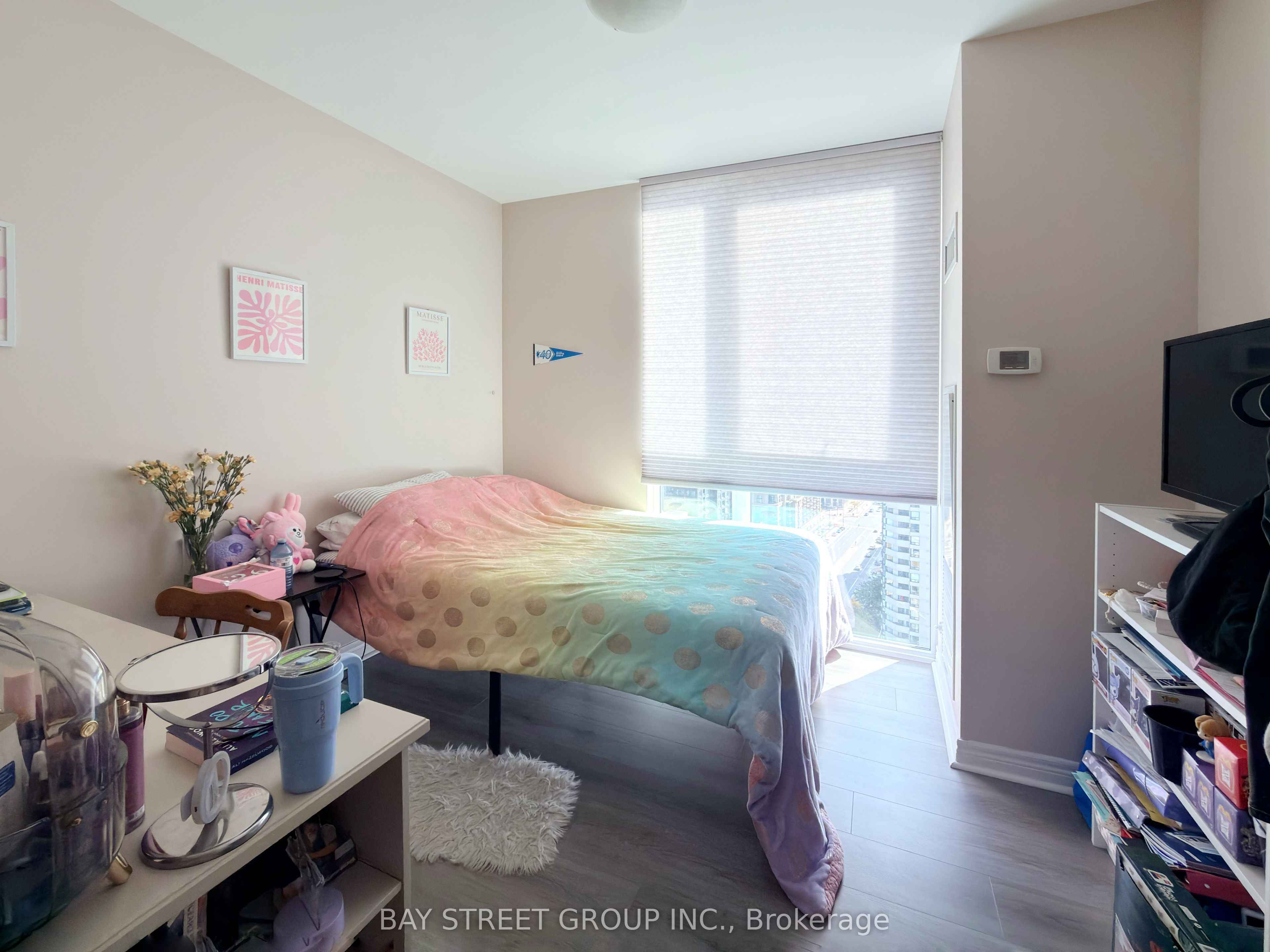 MLS #W12457412 image #9