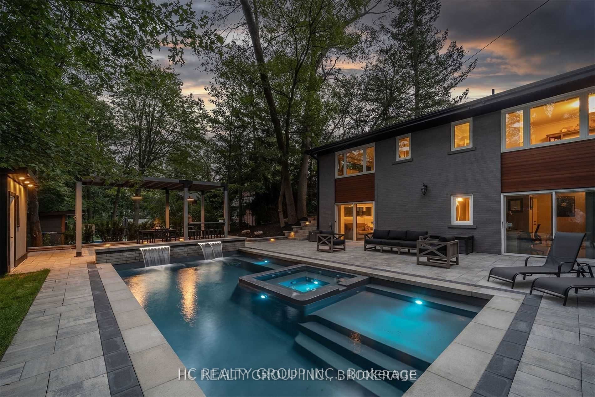 MLS #W12457900 image #3