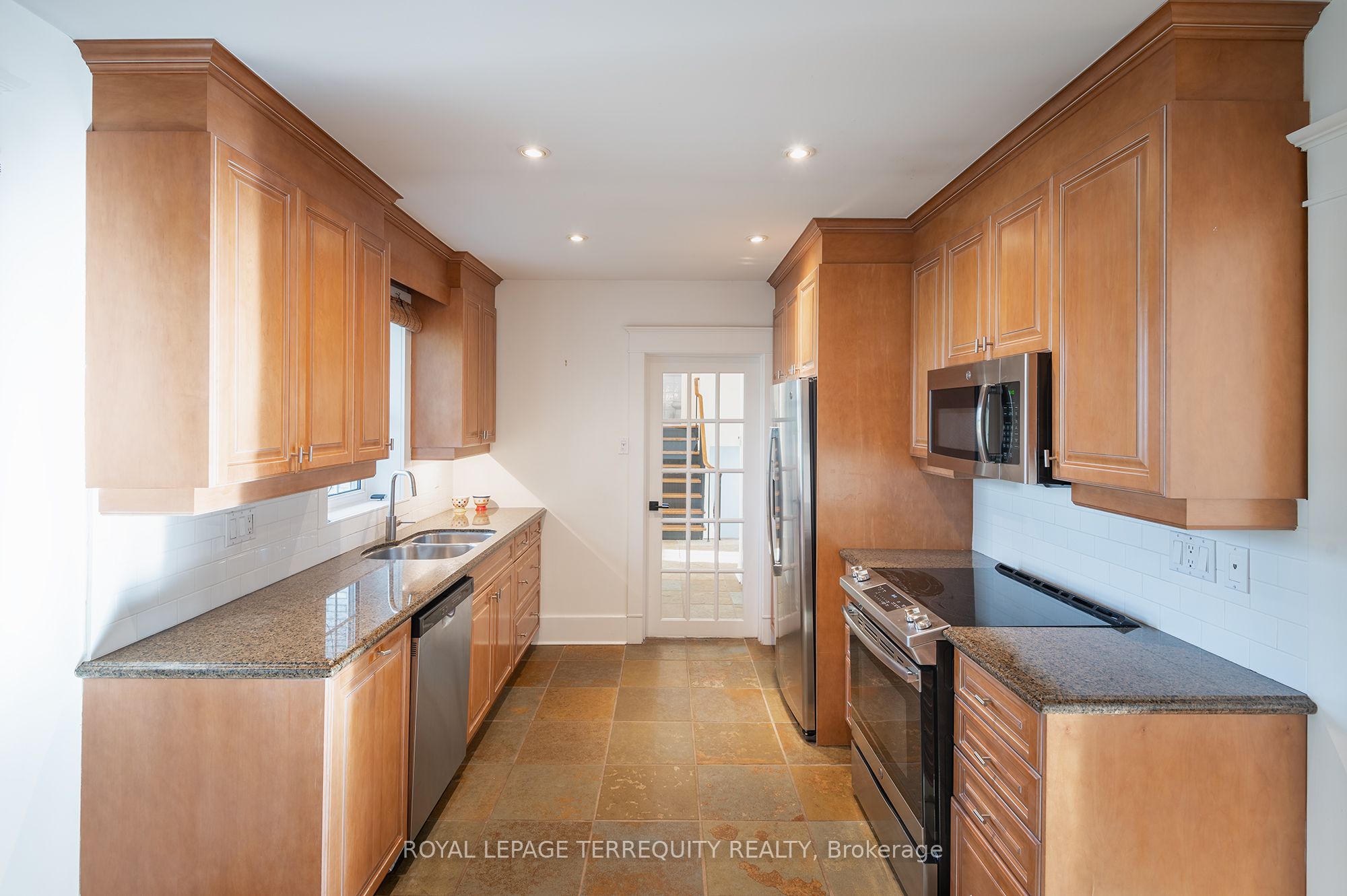 MLS #W12458811 image #11