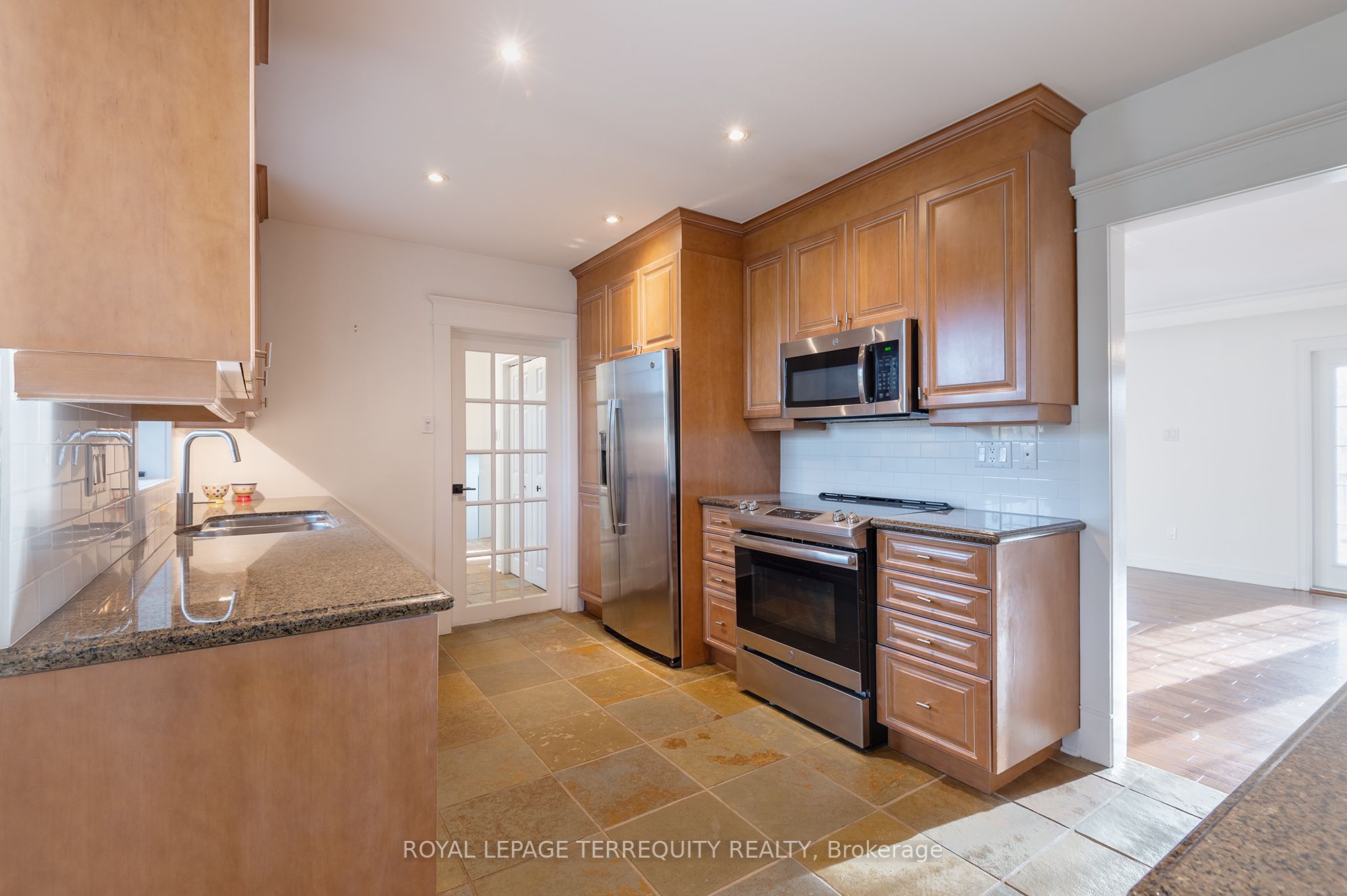 MLS #W12458811 image #12