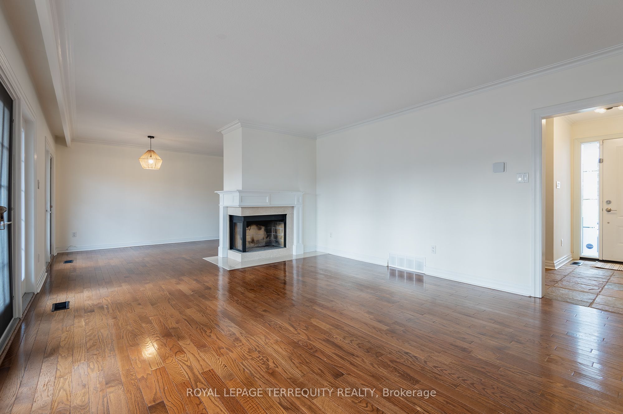 MLS #W12458811 image #5