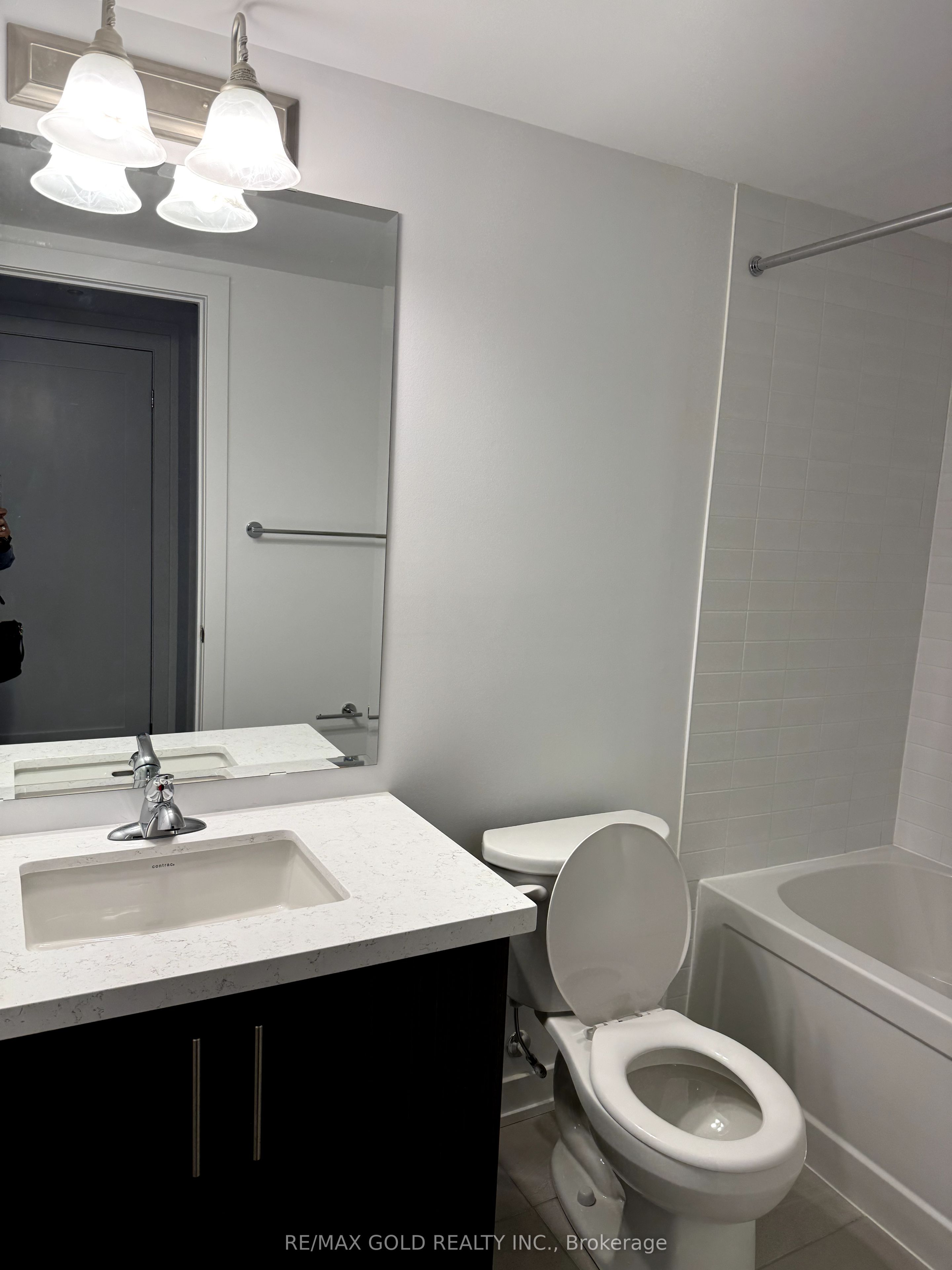 MLS #W12458886 image #12