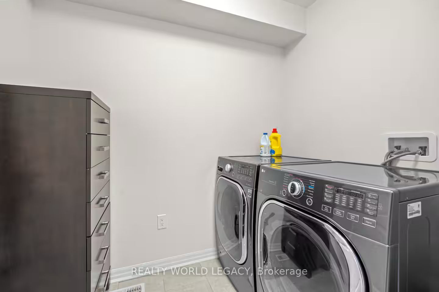 MLS #W12460028 image #16