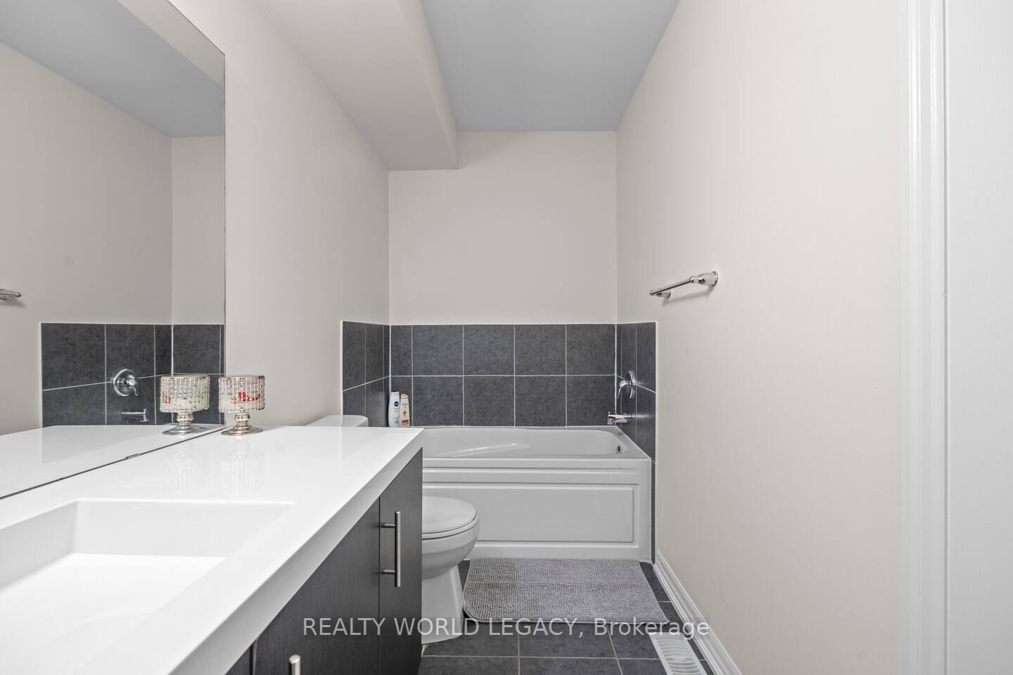 MLS #W12460028 image #19