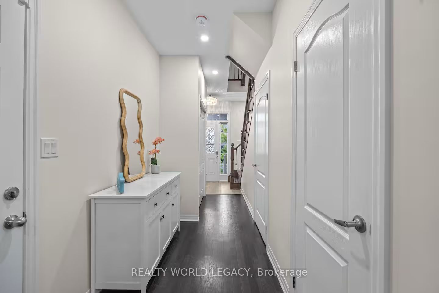 MLS #W12460028 image #2