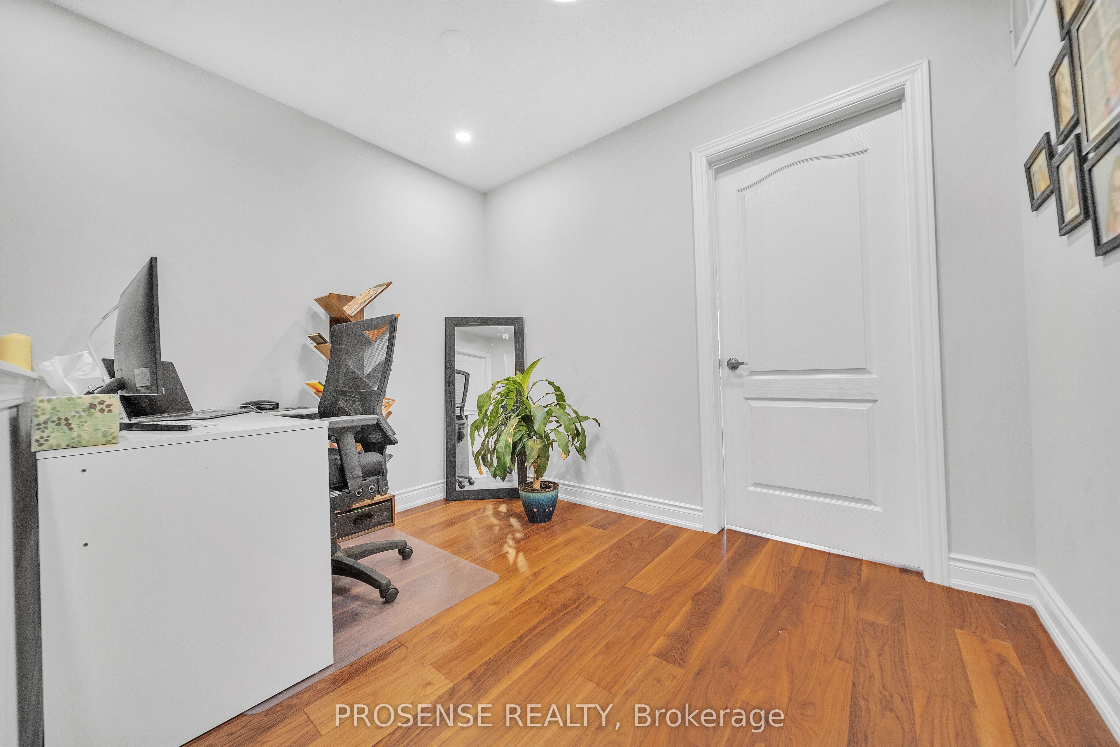 MLS #W12460249 image #17