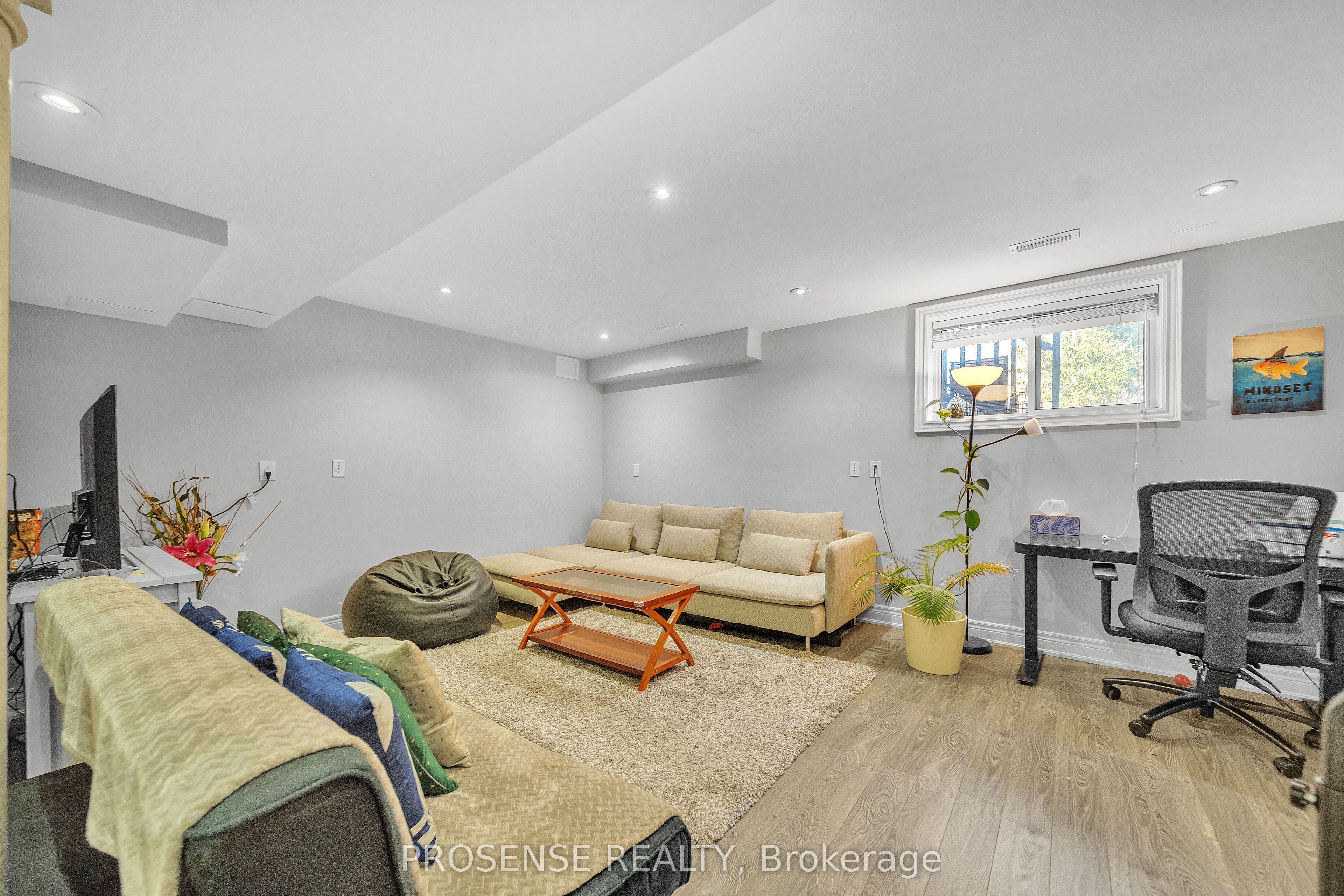 MLS #W12460249 image #29