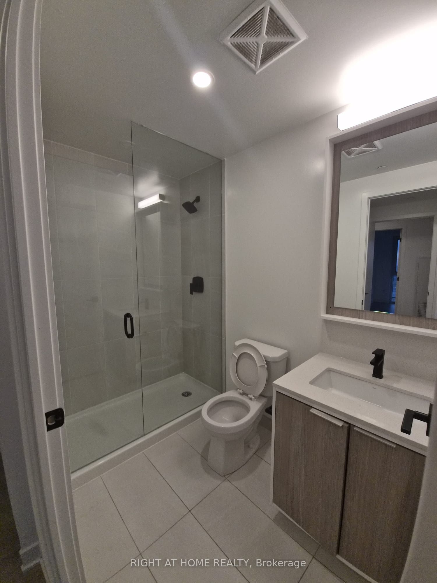 MLS #W12460403 image #10