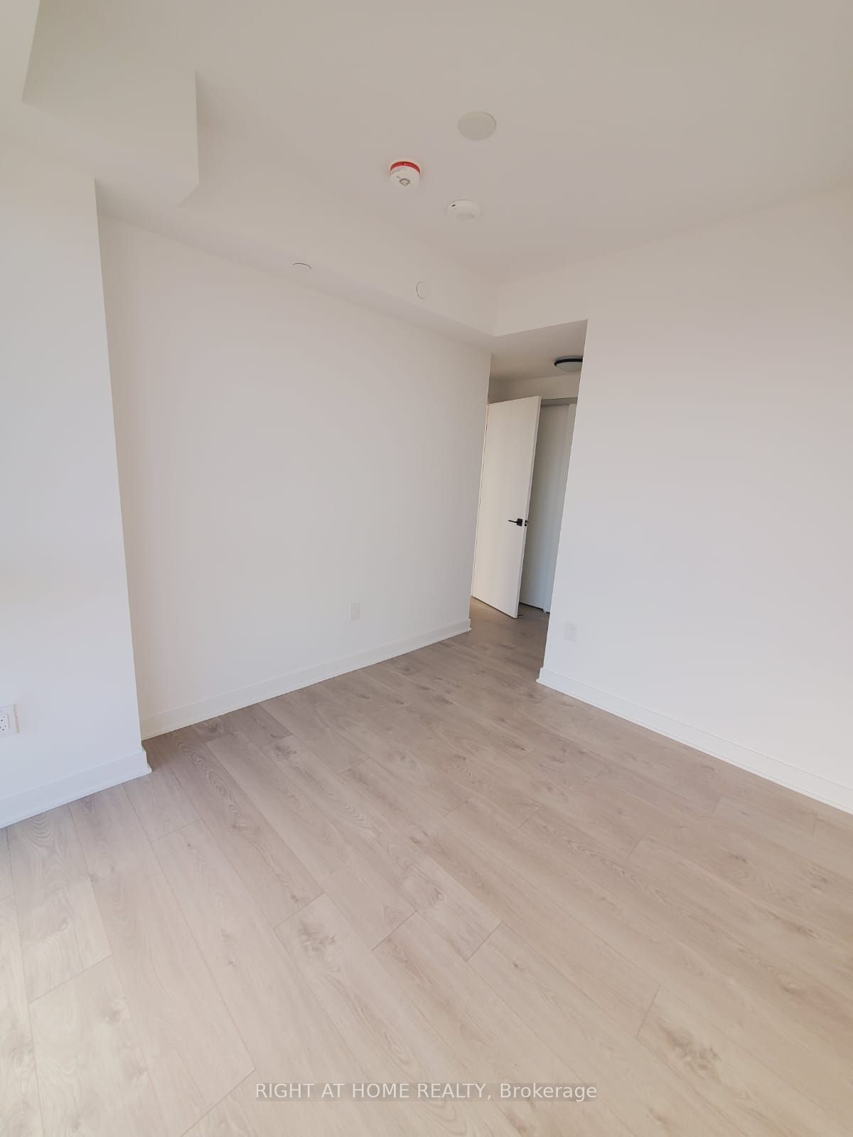 MLS #W12460403 image #15