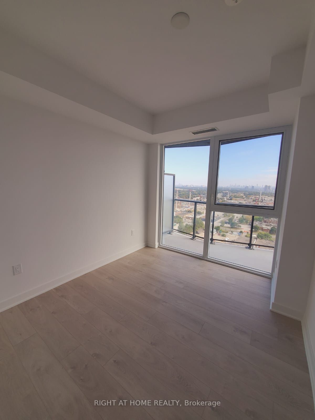 MLS #W12460403 image #23