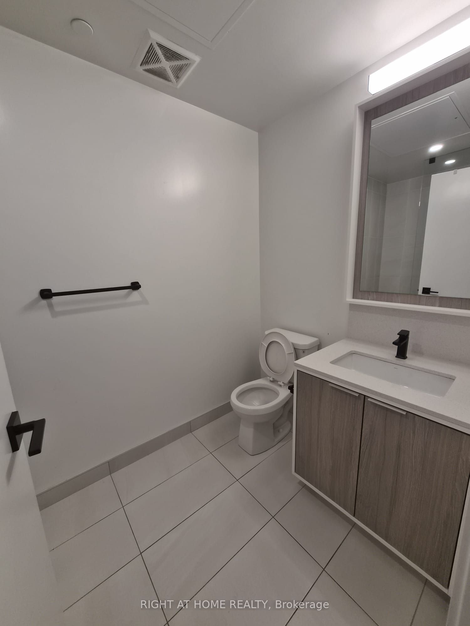 MLS #W12460403 image #6