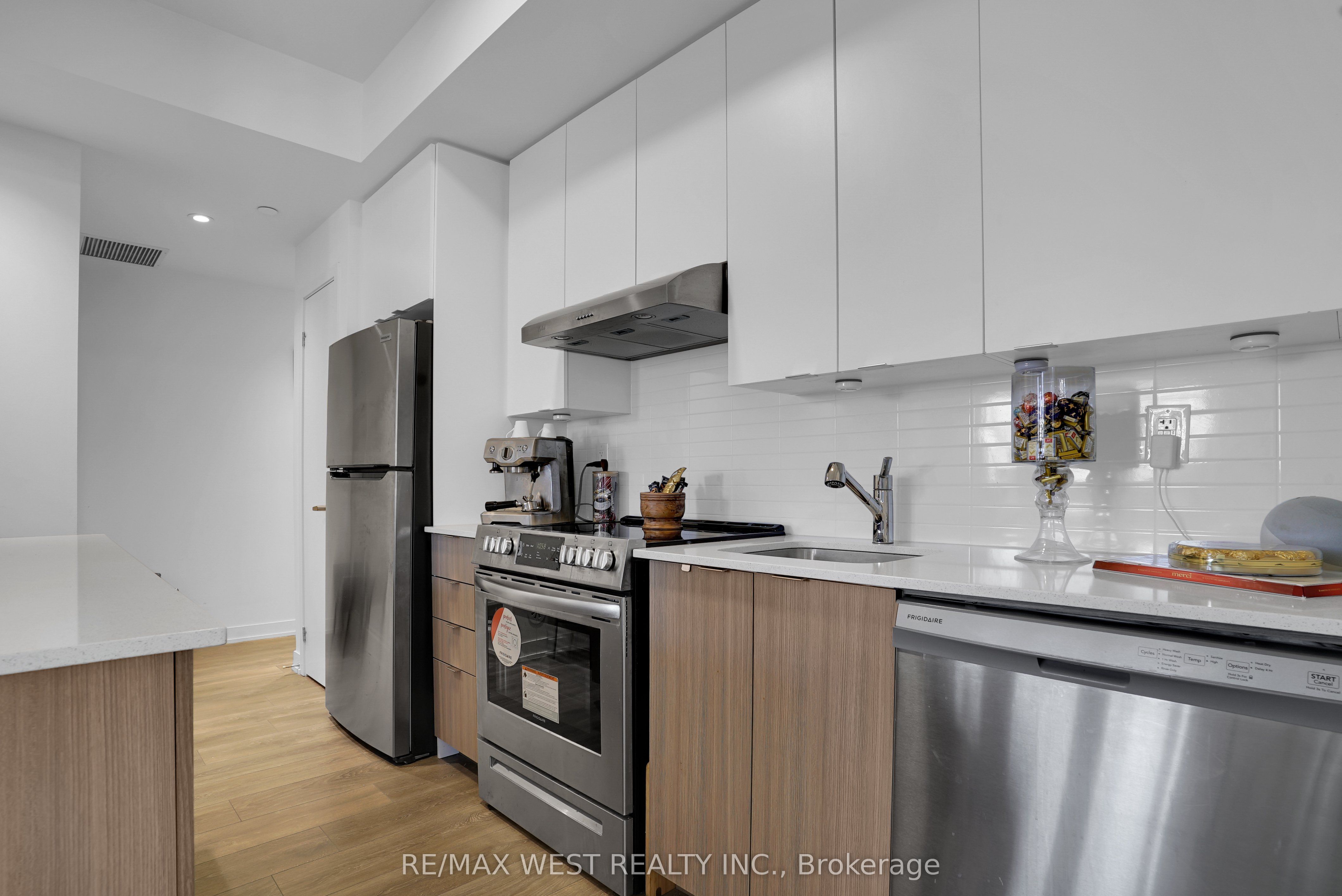 MLS #W12461862 image #12