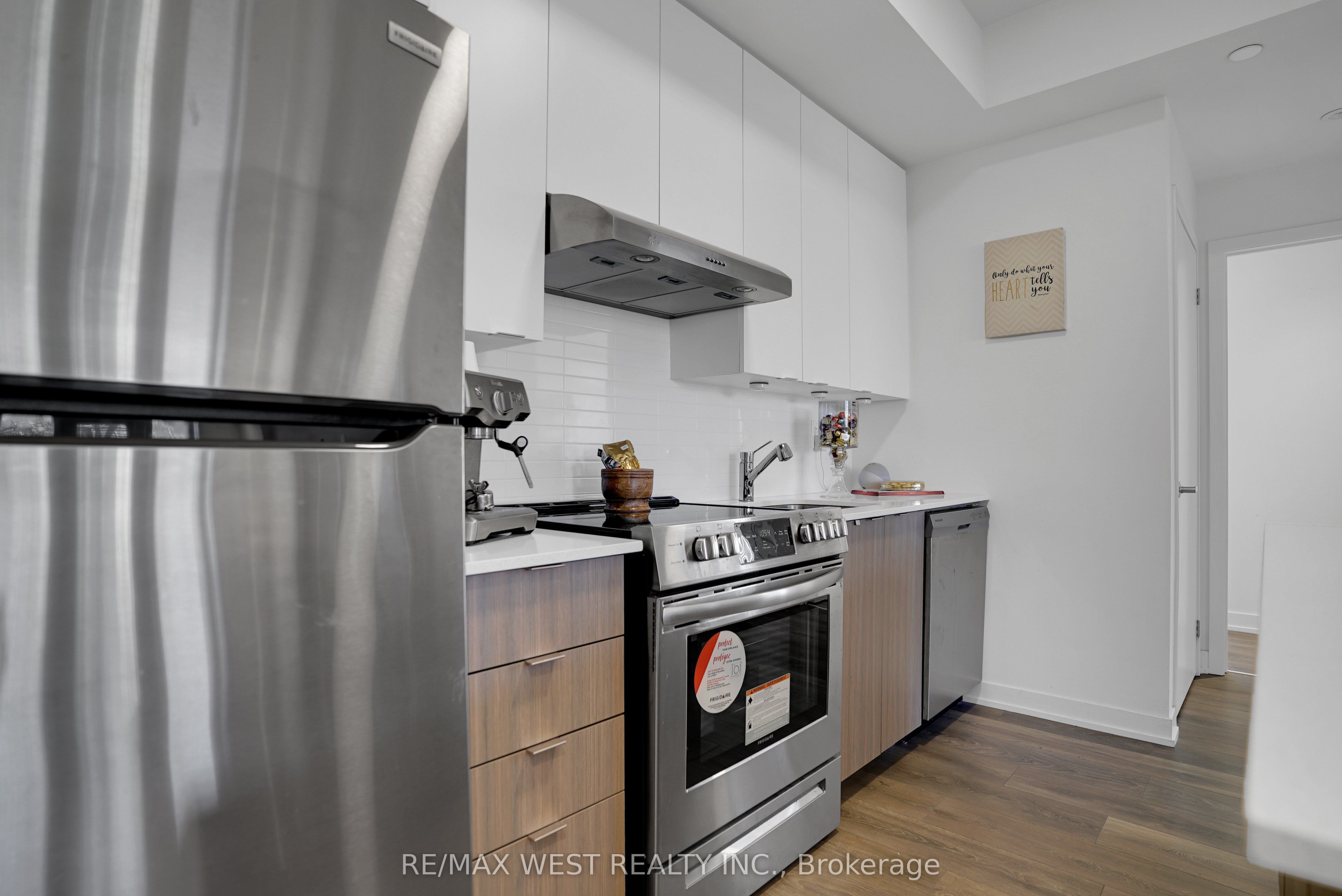 MLS #W12461862 image #2