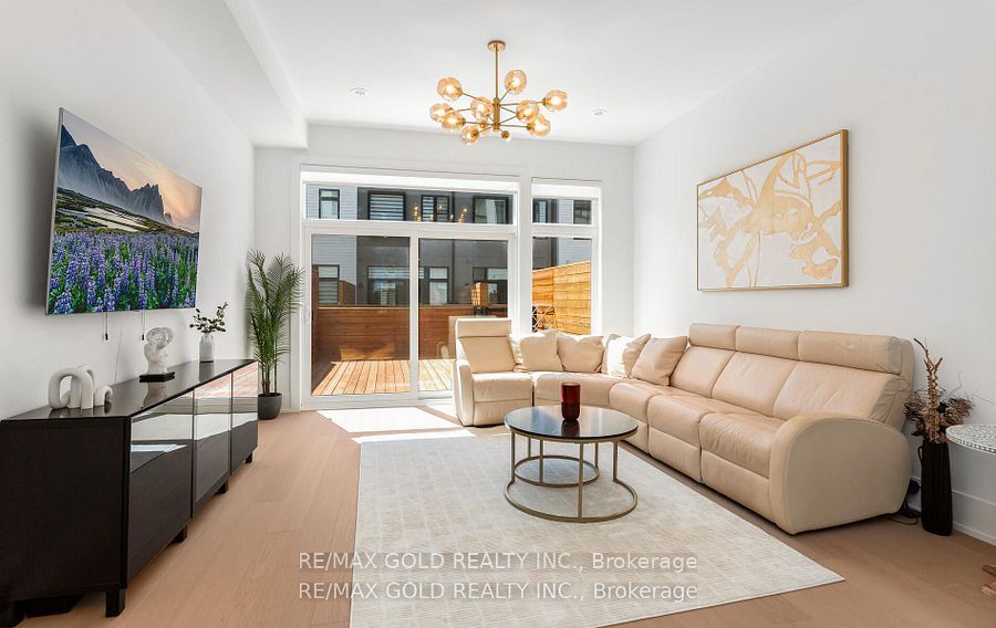 MLS #W12463402 image #10